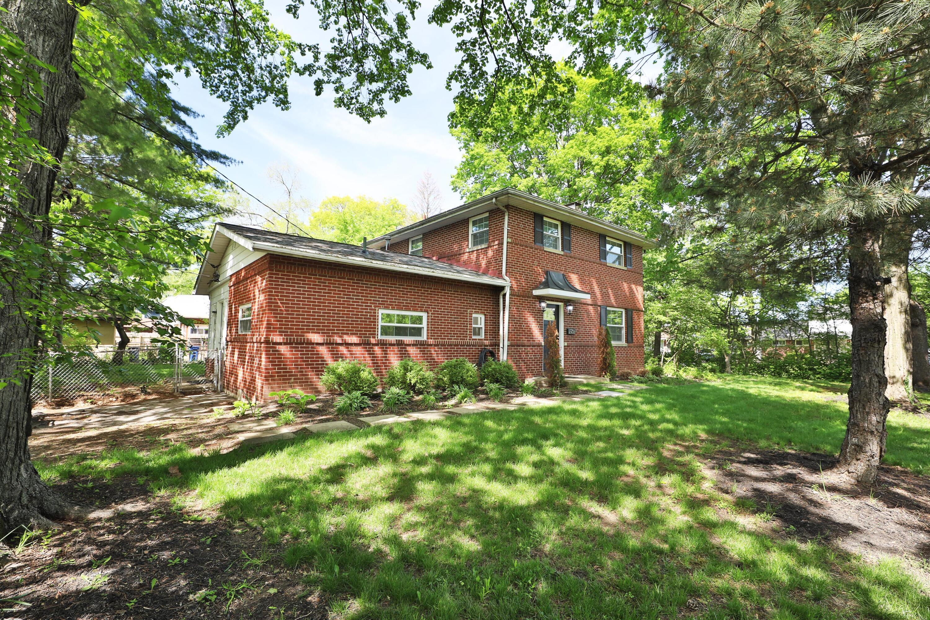 2938 Sherwood Road Property Photo 6