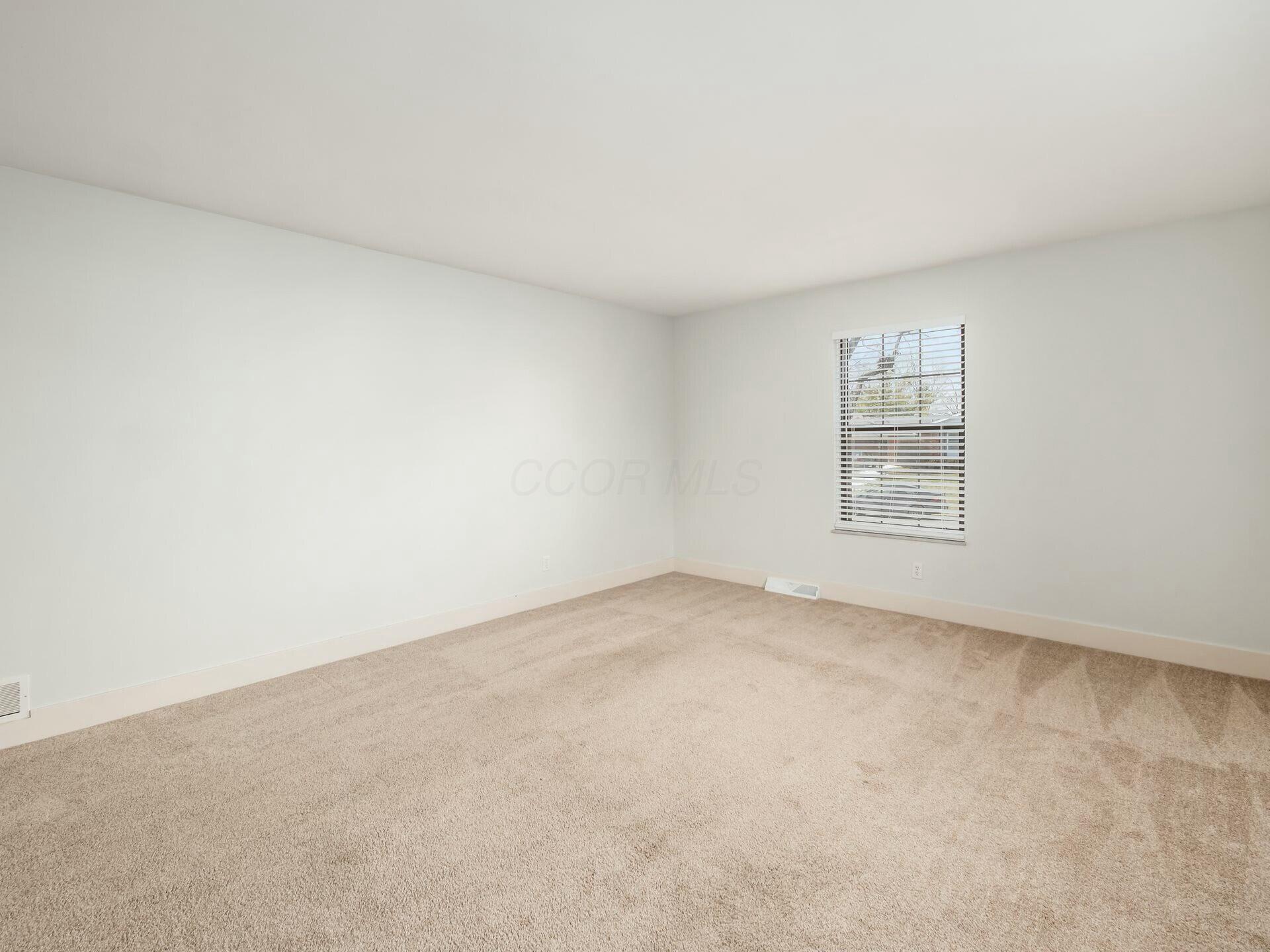6660 Hayhurst Street Property Photo 13