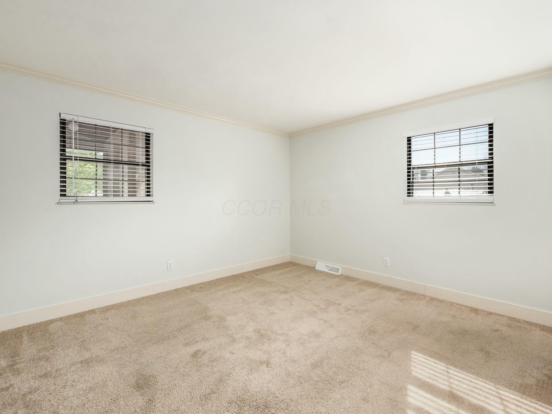 6660 Hayhurst Street Property Photo 16