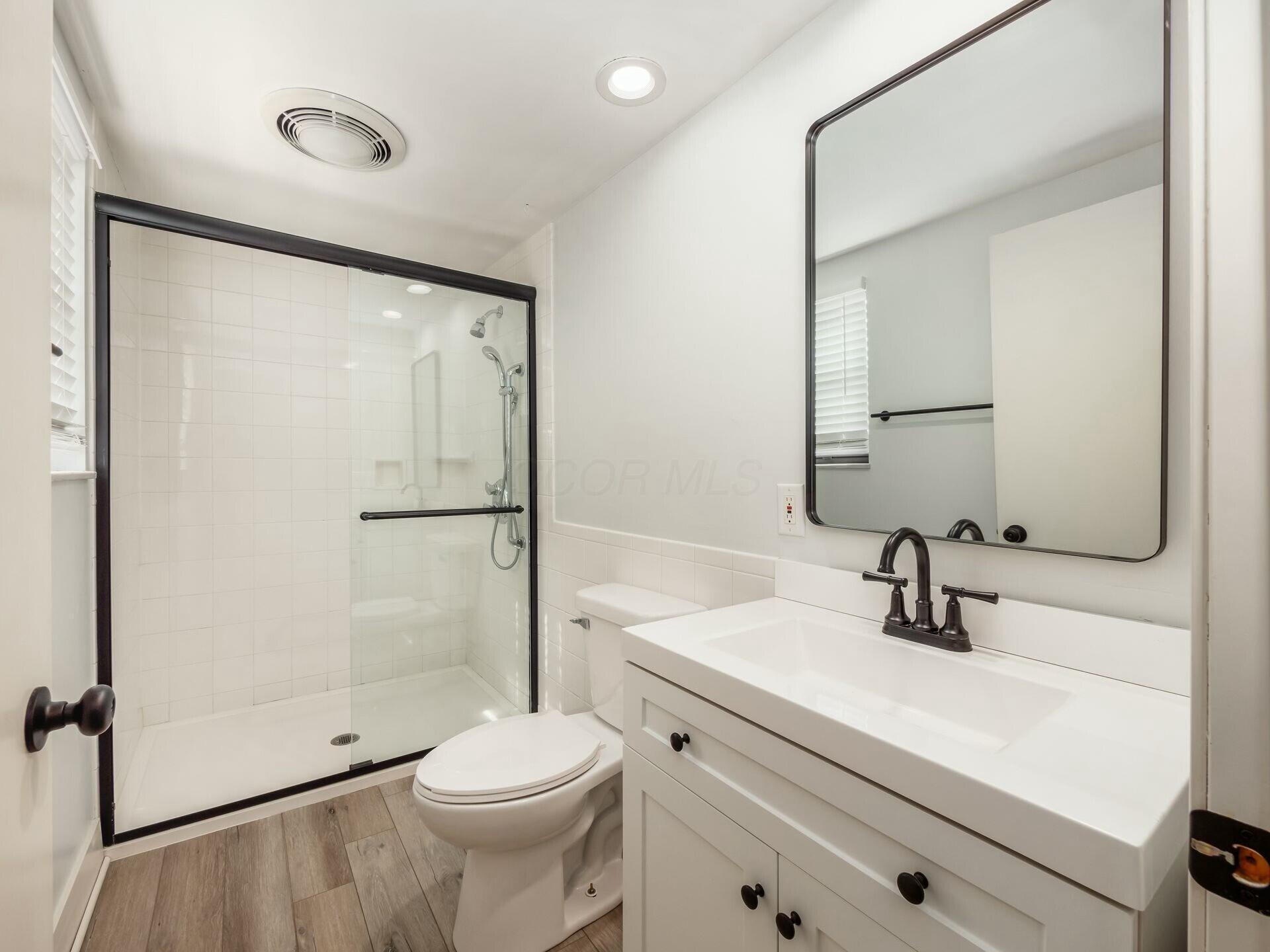 6660 Hayhurst Street Property Photo 19