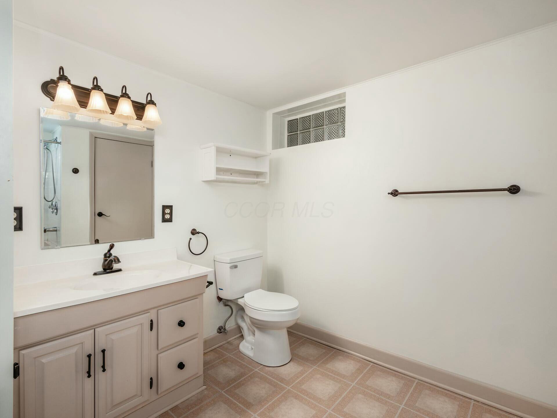 6660 Hayhurst Street Property Photo 26