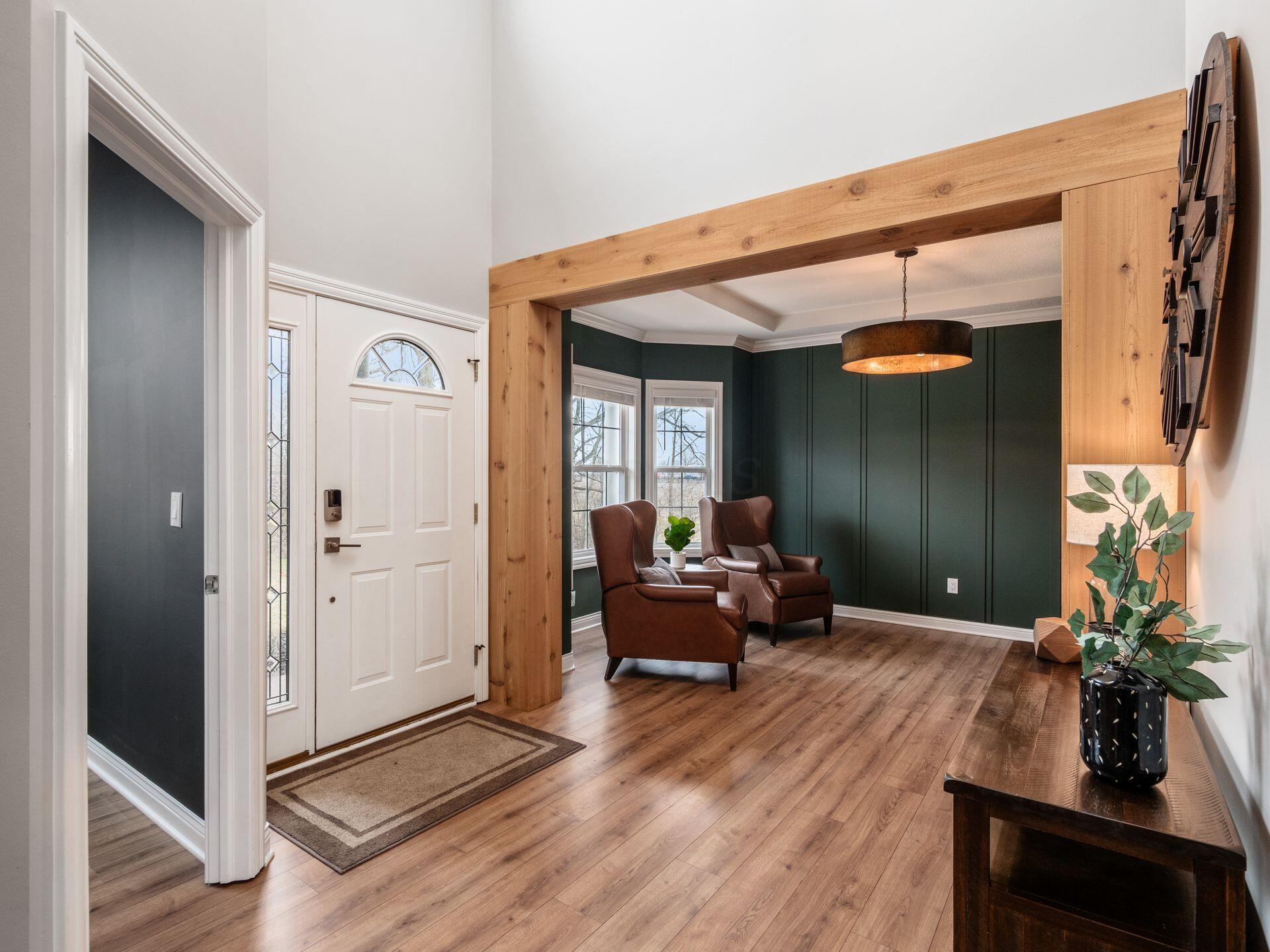 7455 Currier Road Property Photo 8