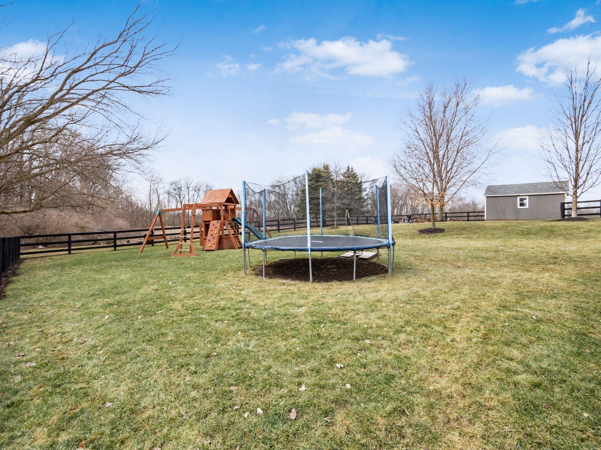 7455 Currier Road Property Photo 57