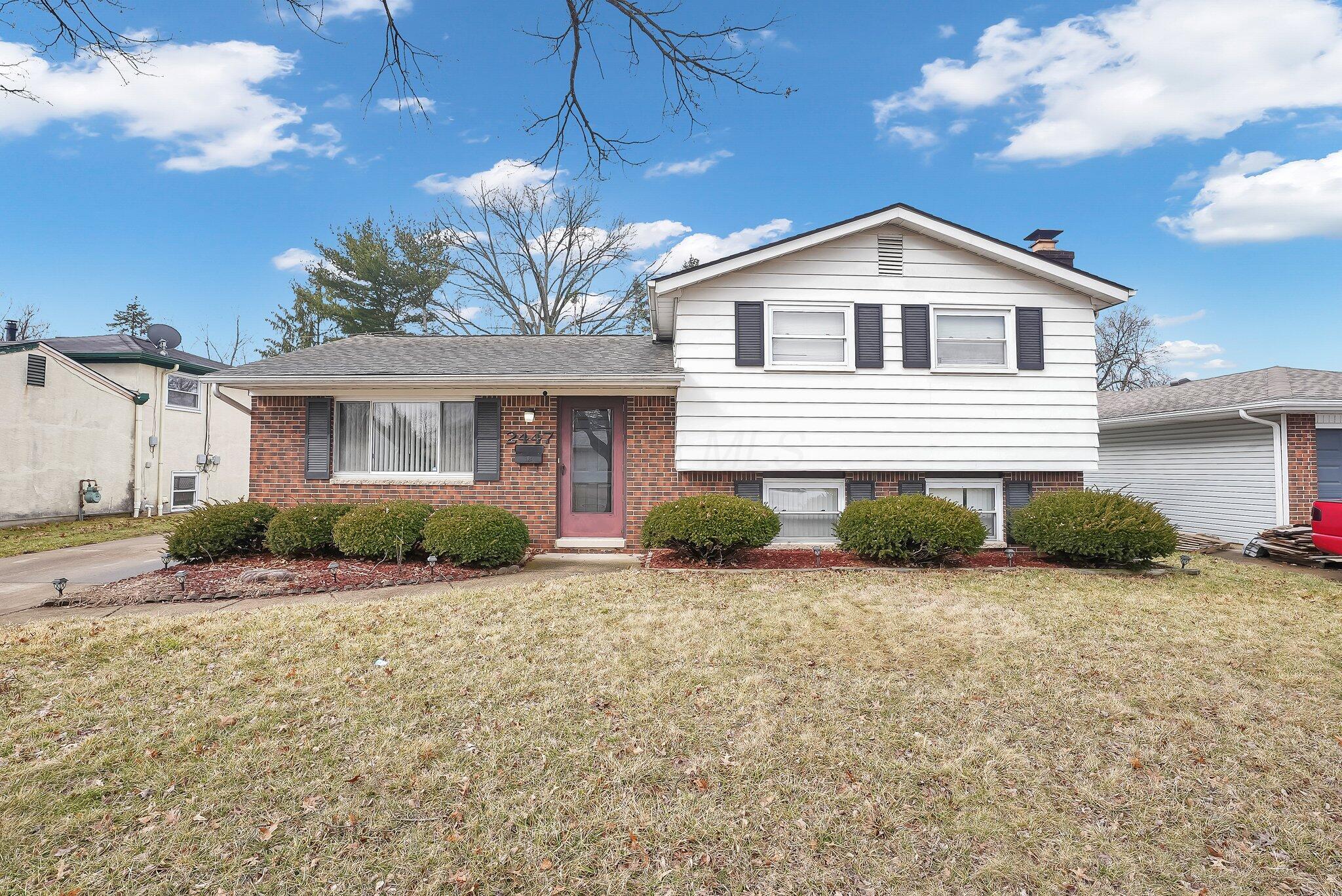 2447 Maybury Road Property Photo 2