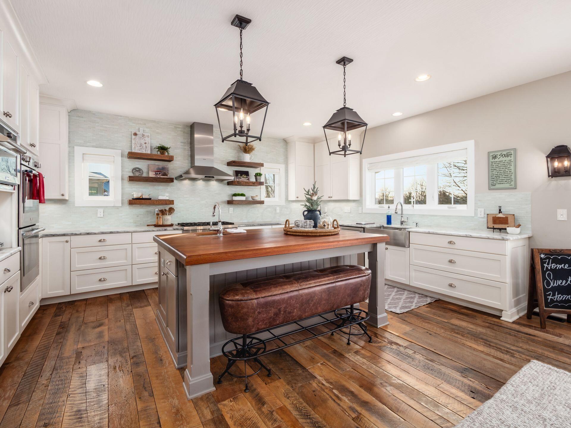 9262 Deer Path Court Property Photo 10