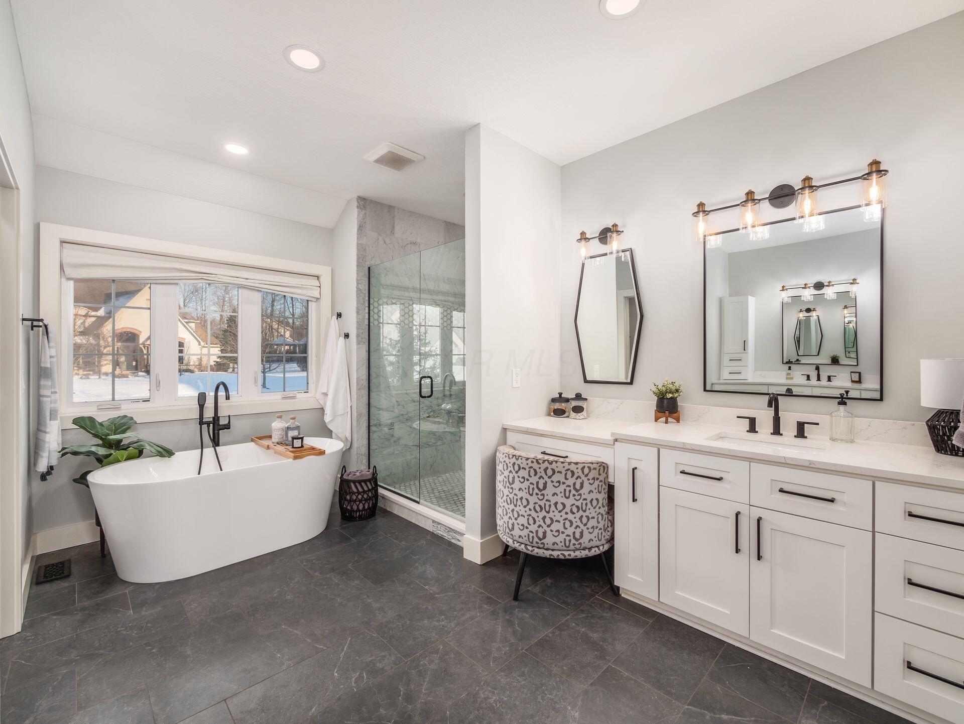 9262 Deer Path Court Property Photo 14