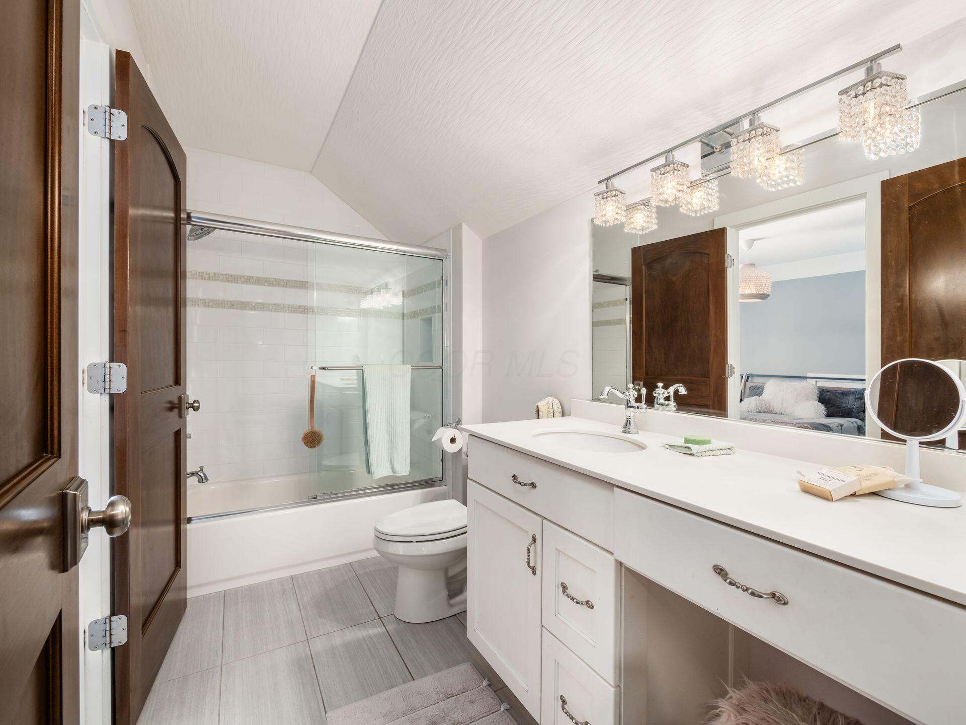 9262 Deer Path Court Property Photo 17
