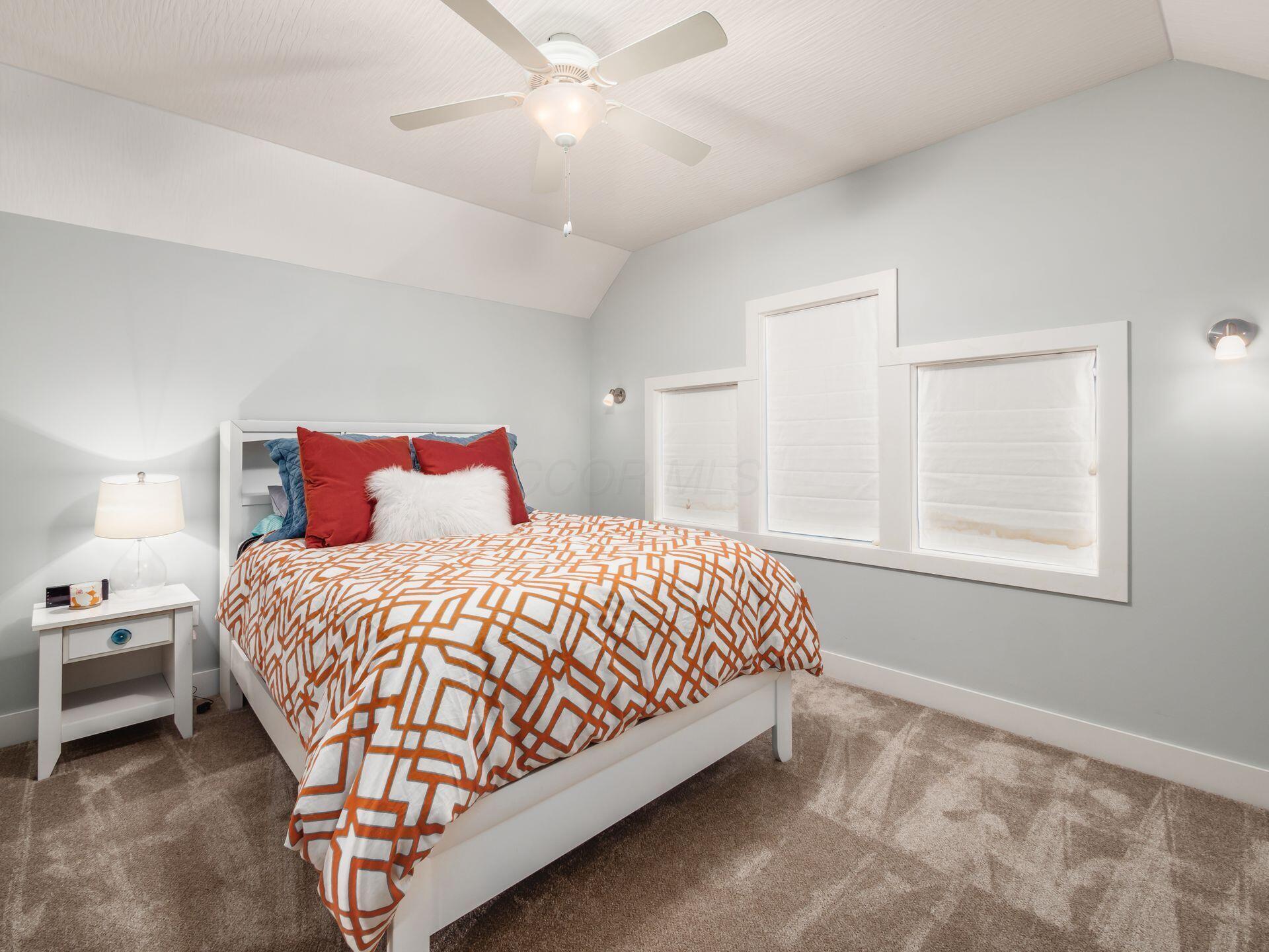 9262 Deer Path Court Property Photo 18