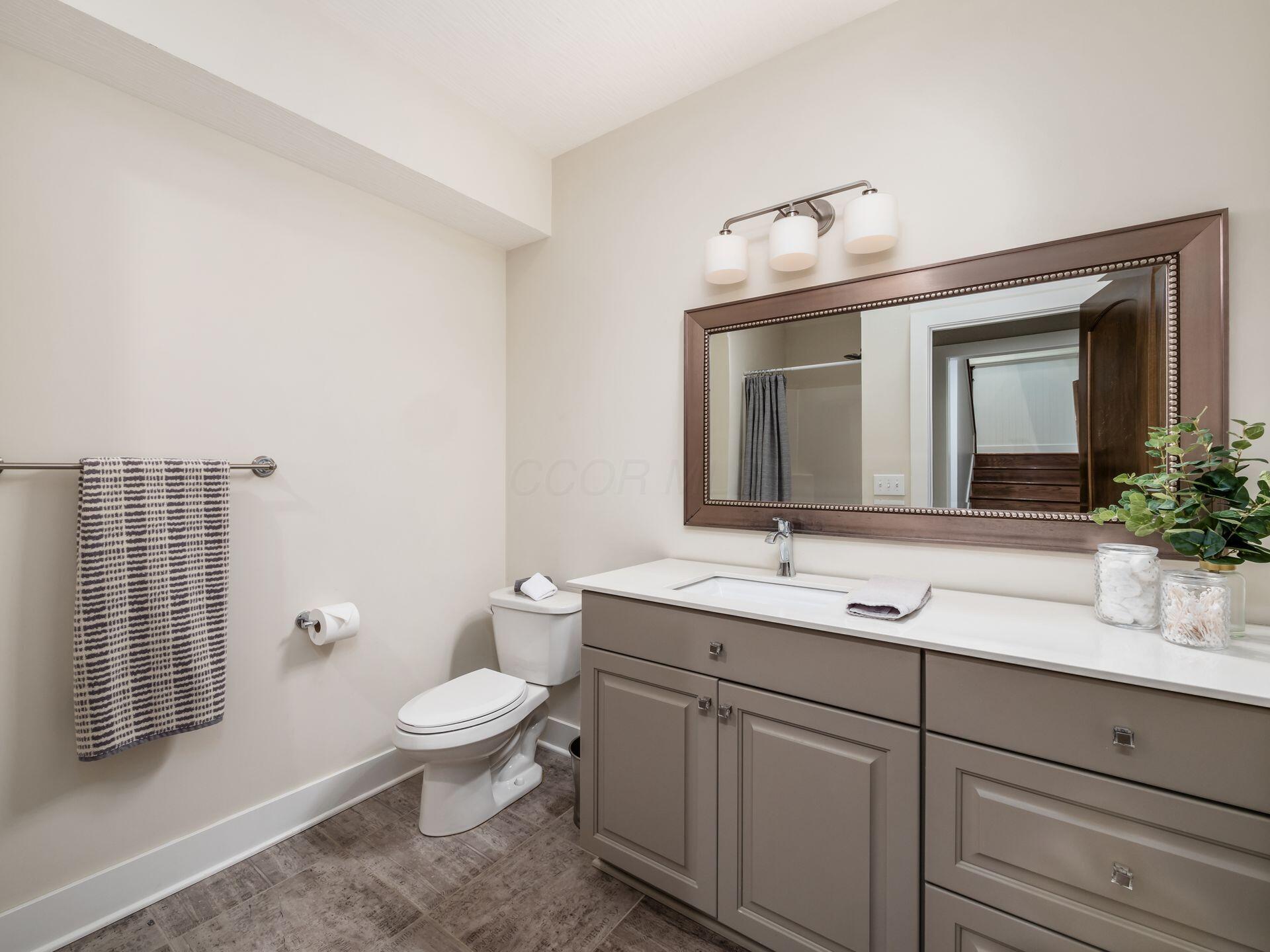 9262 Deer Path Court Property Photo 27