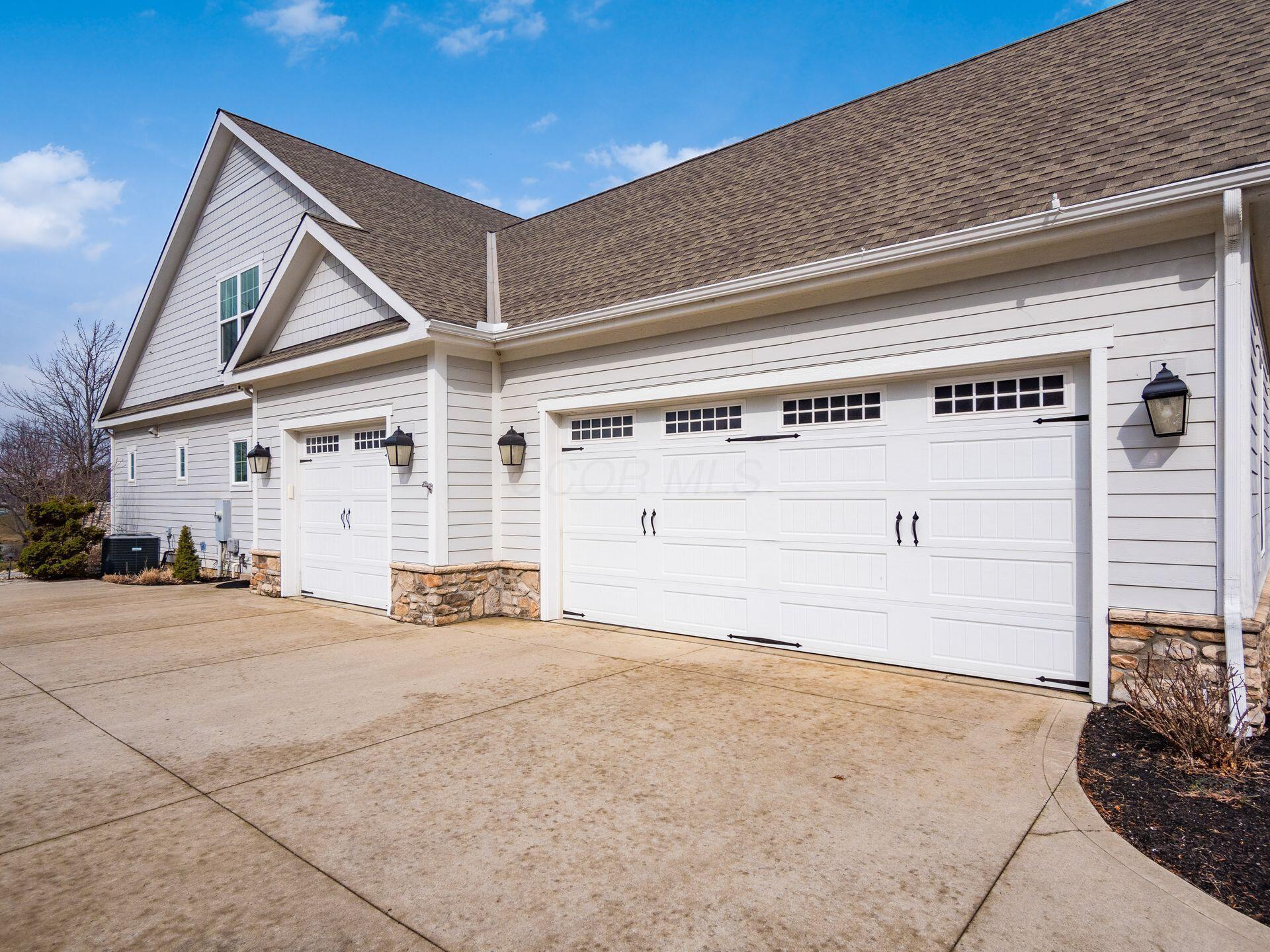9262 Deer Path Court Property Photo 29