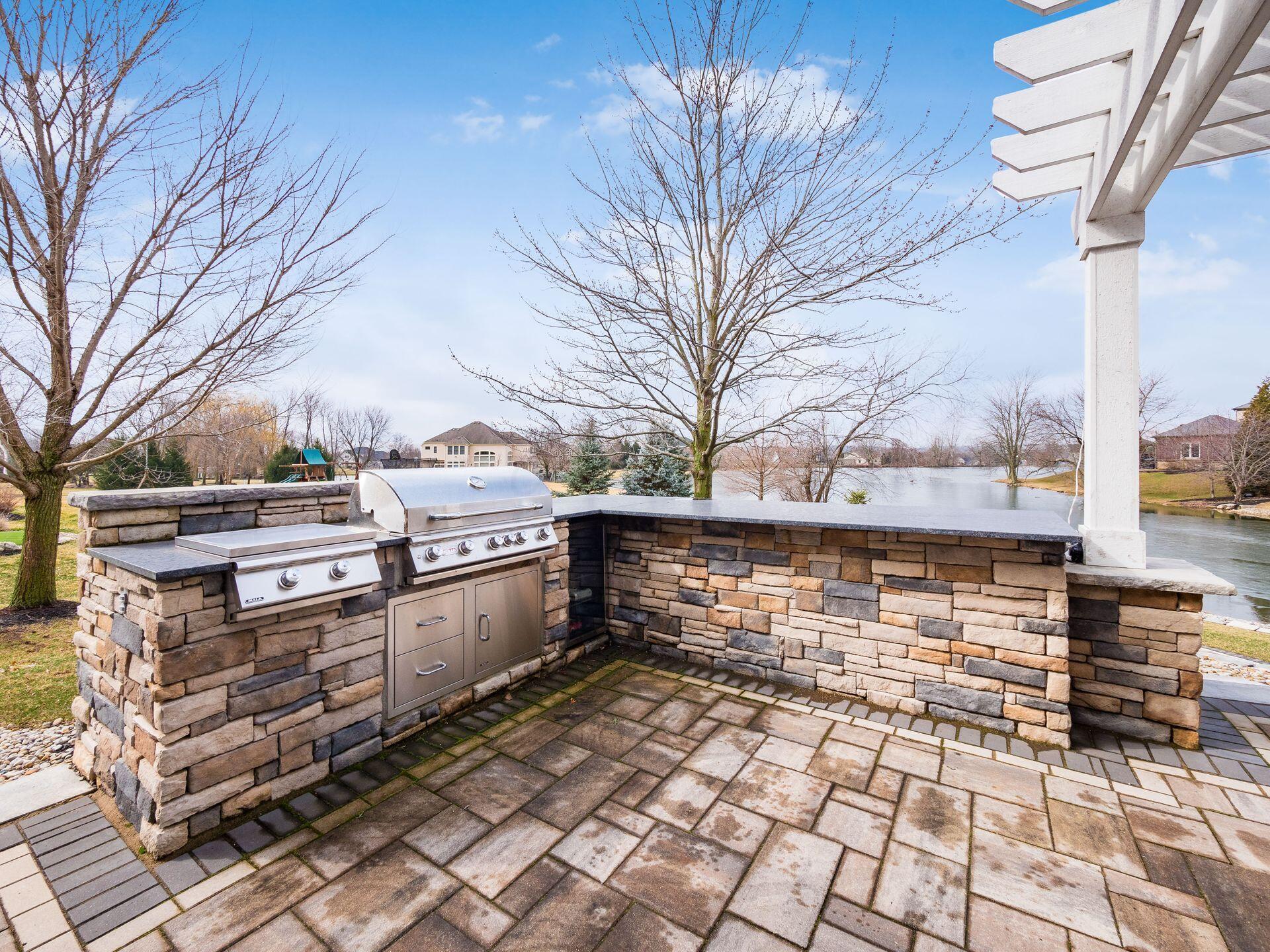 9262 Deer Path Court Property Photo 32