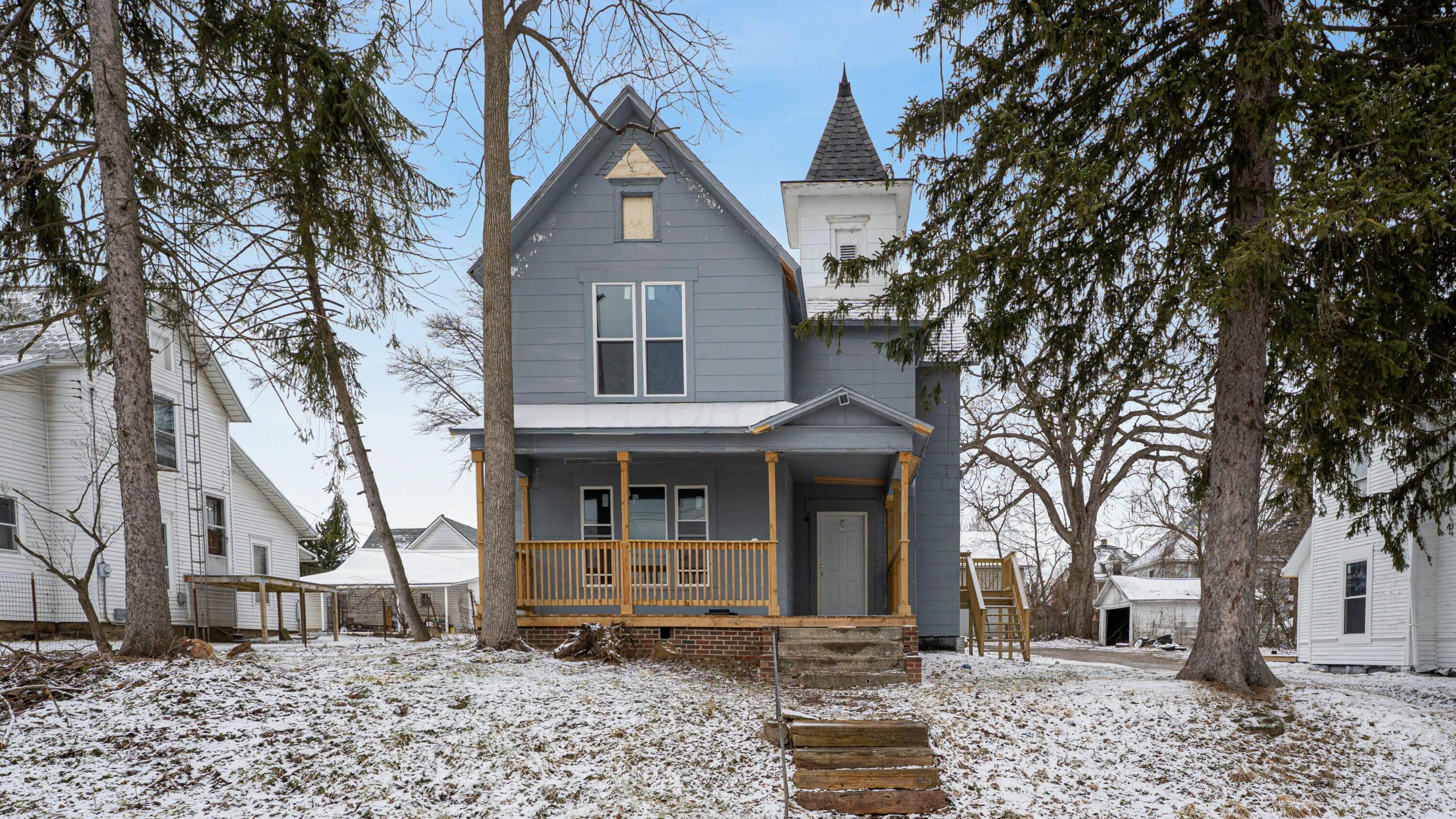 248 Hedges Street Property Photo 8