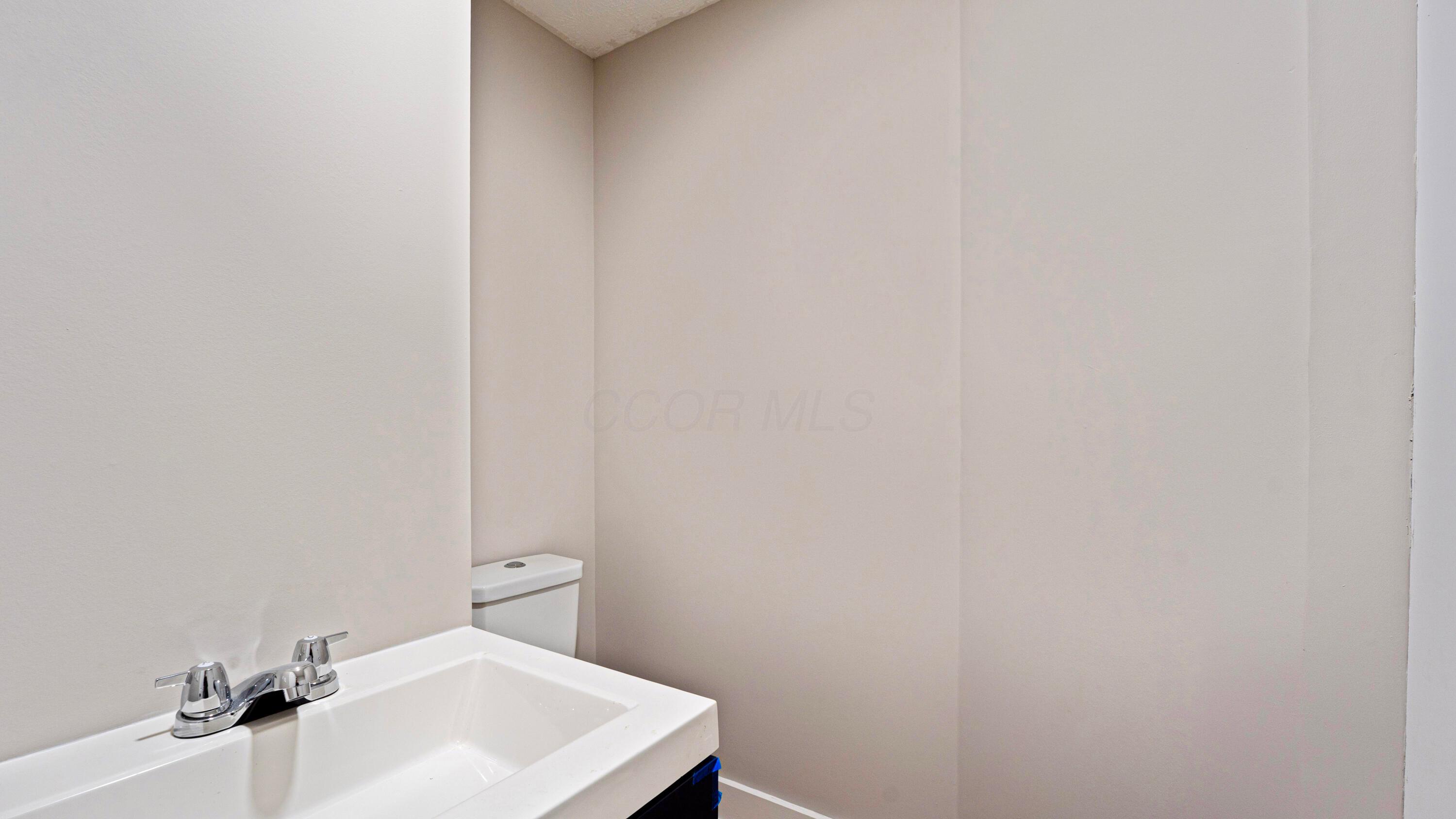 248 Hedges Street Property Photo 15