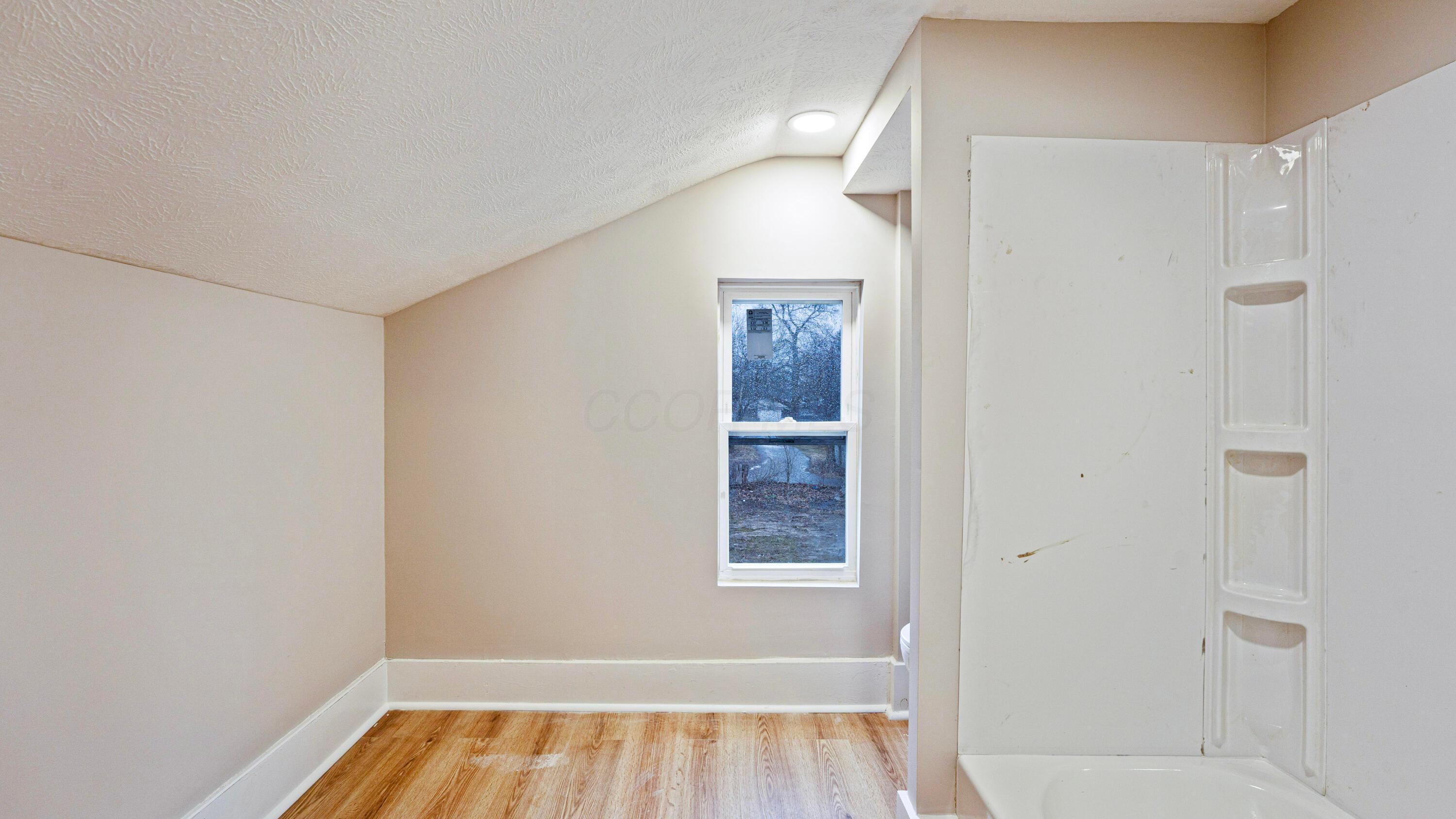 248 Hedges Street Property Photo 28