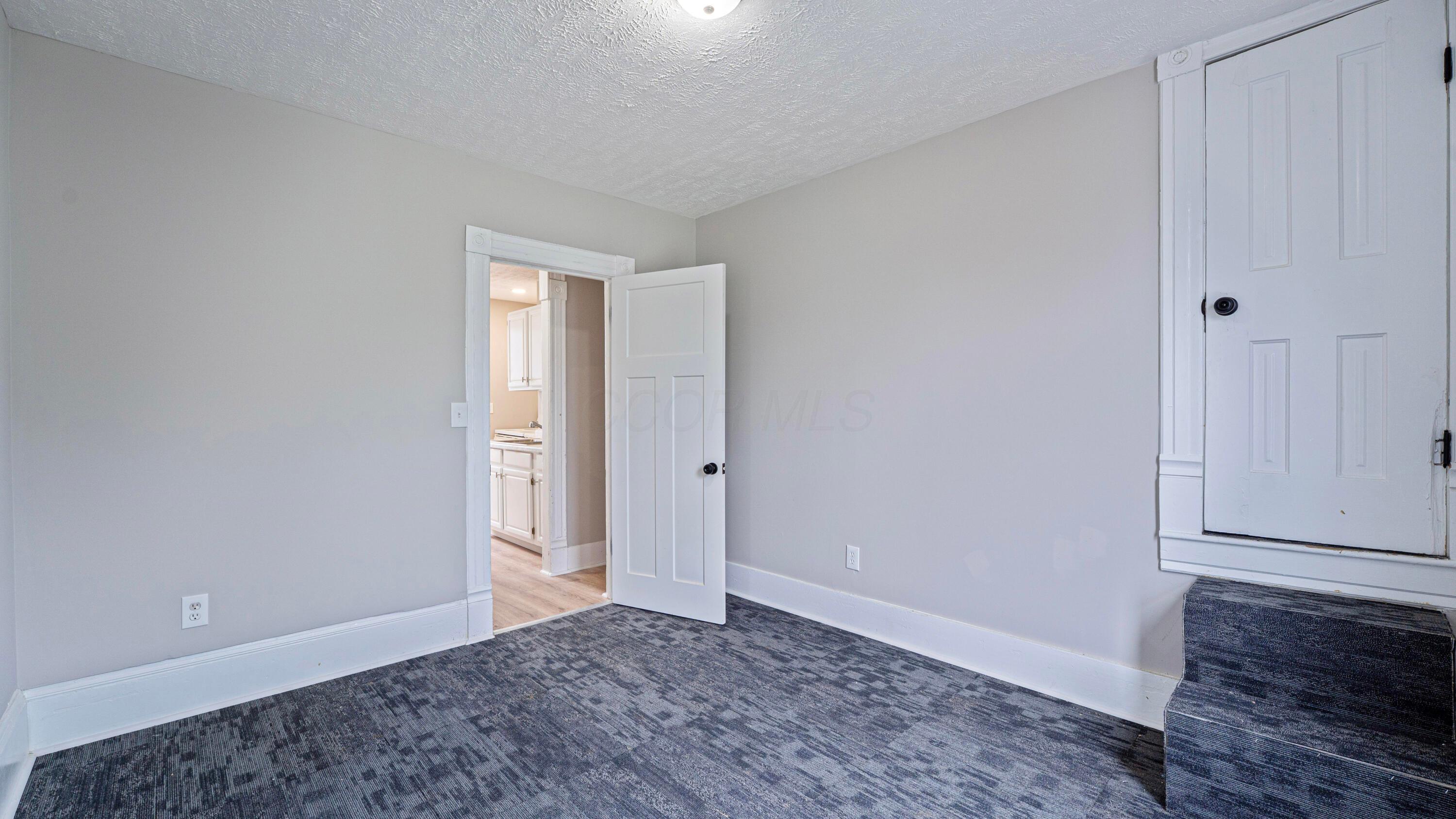 244 Hedges Street Property Photo 10