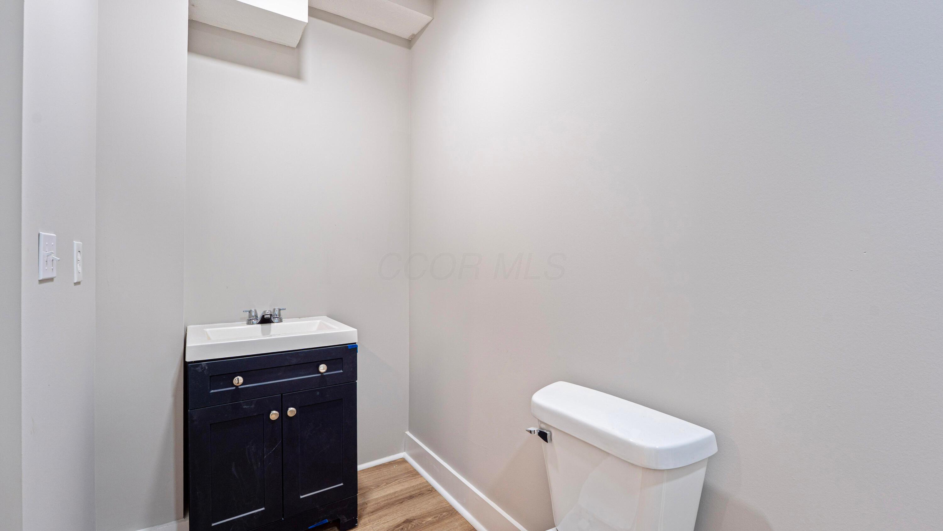 244 Hedges Street Property Photo 16