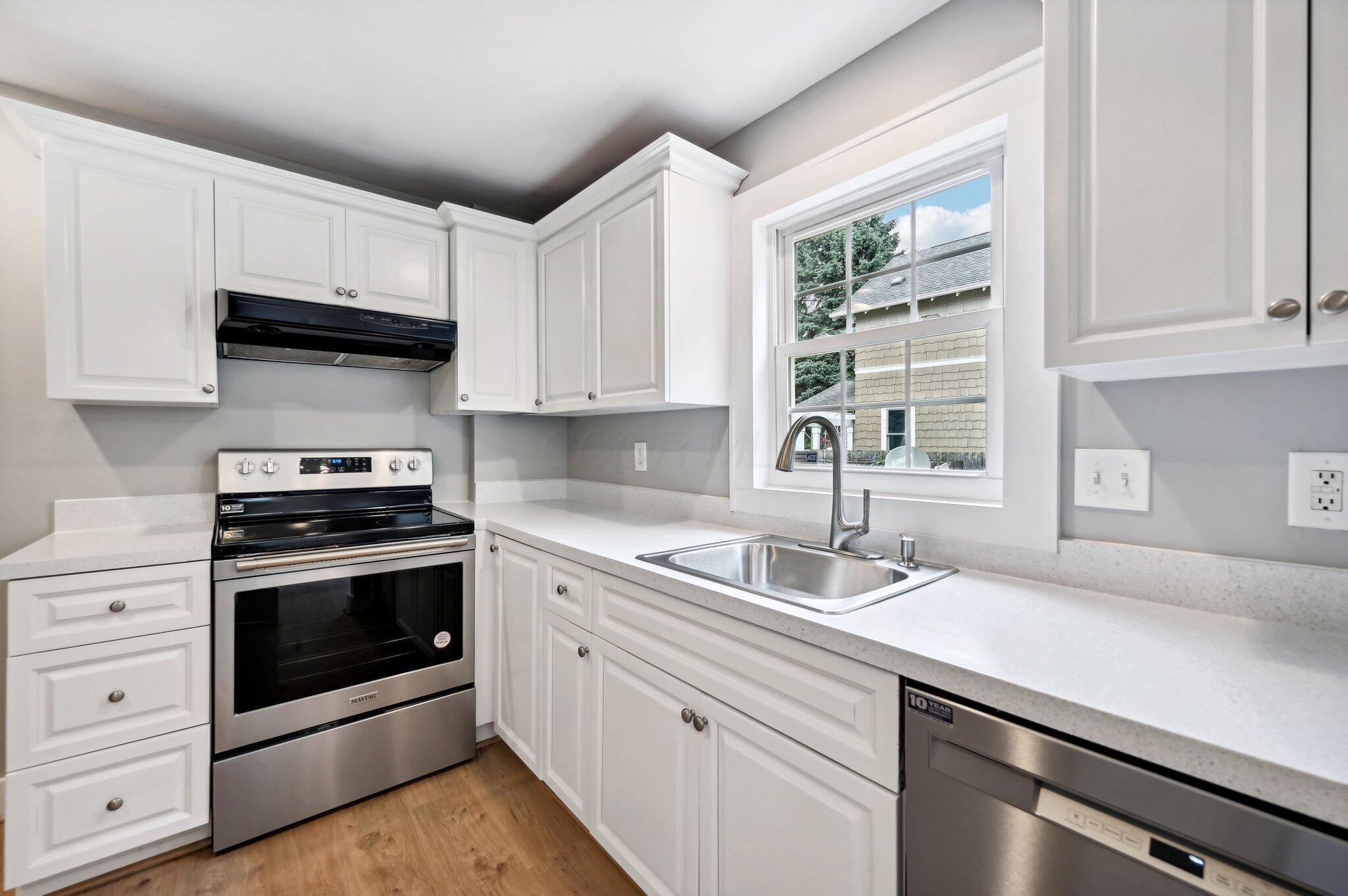 1604 Bruck Street Property Photo 12