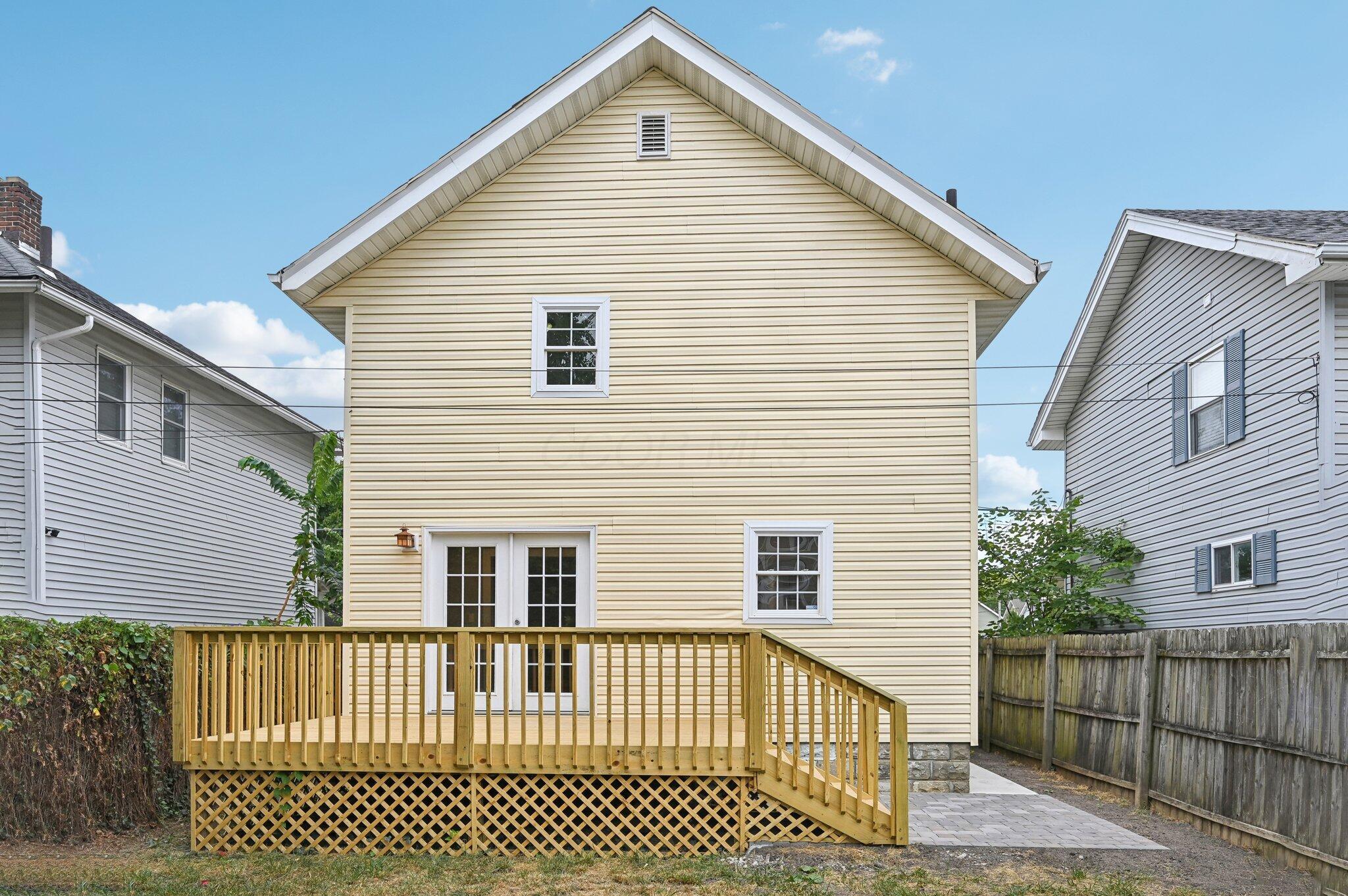 1604 Bruck Street Property Photo 22