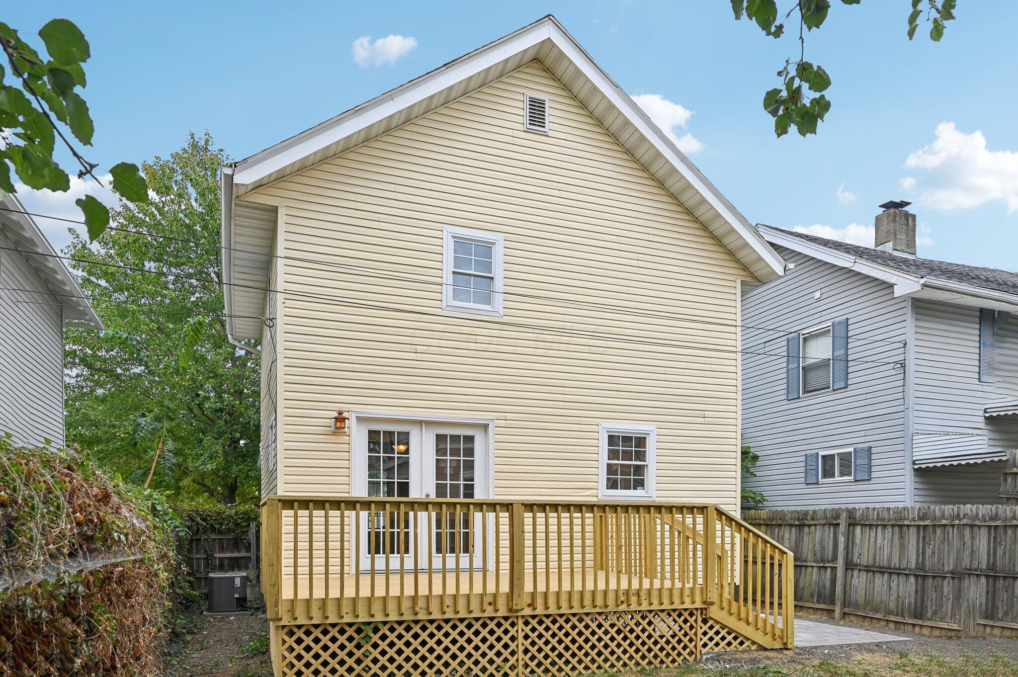 1604 Bruck Street Property Photo 23