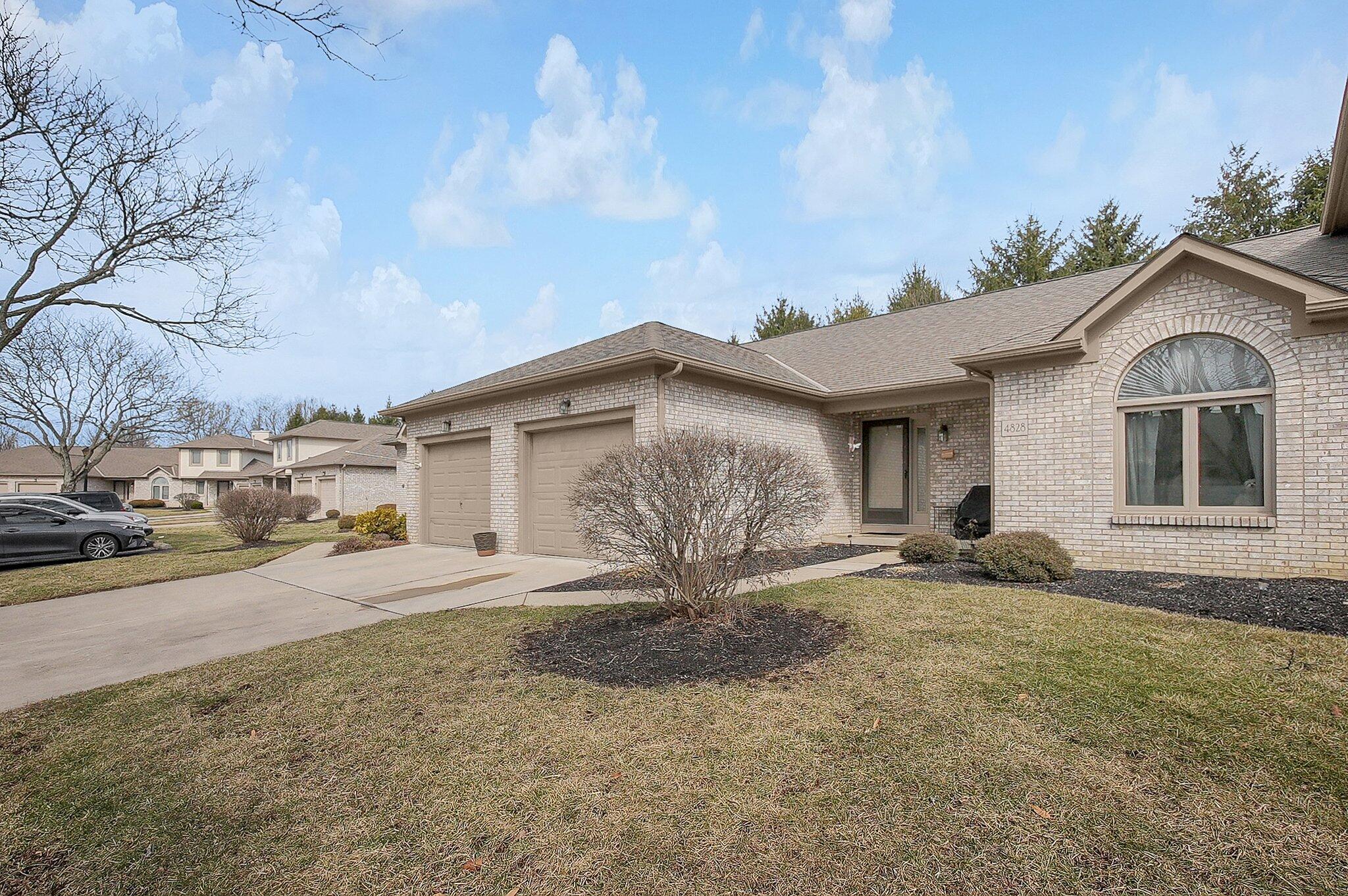 4828 Bay Grove Court Property Photo 3