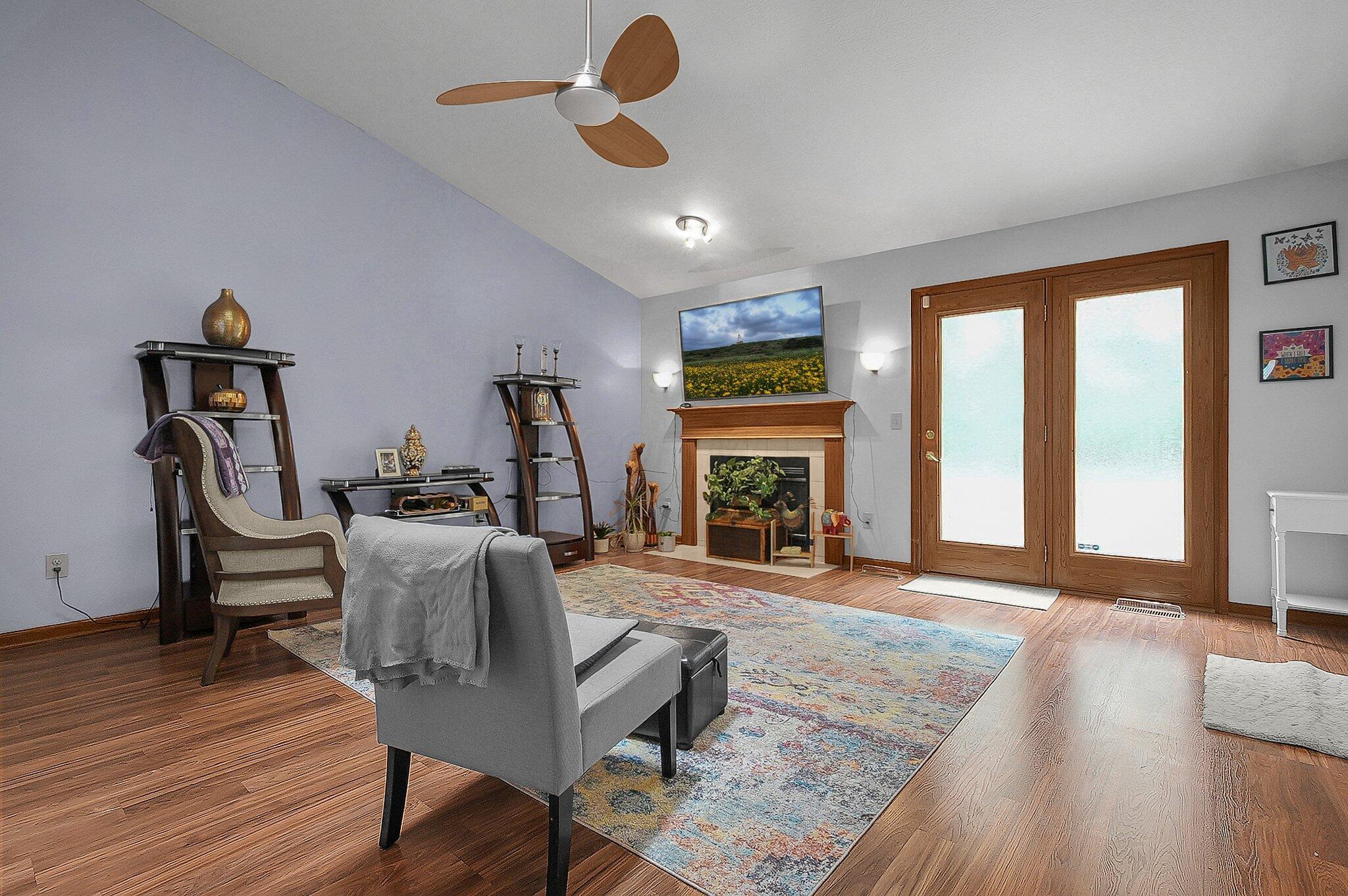 4828 Bay Grove Court Property Photo 8