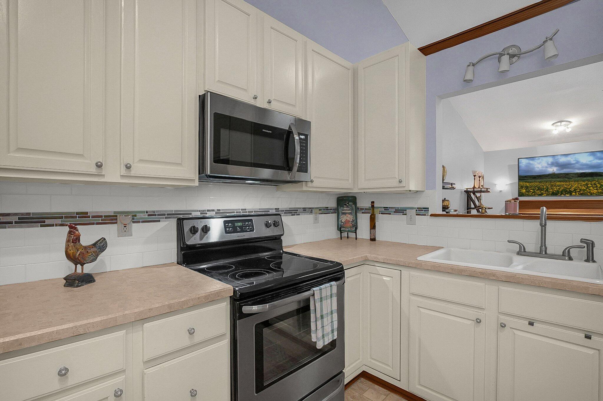 4828 Bay Grove Court Property Photo 14