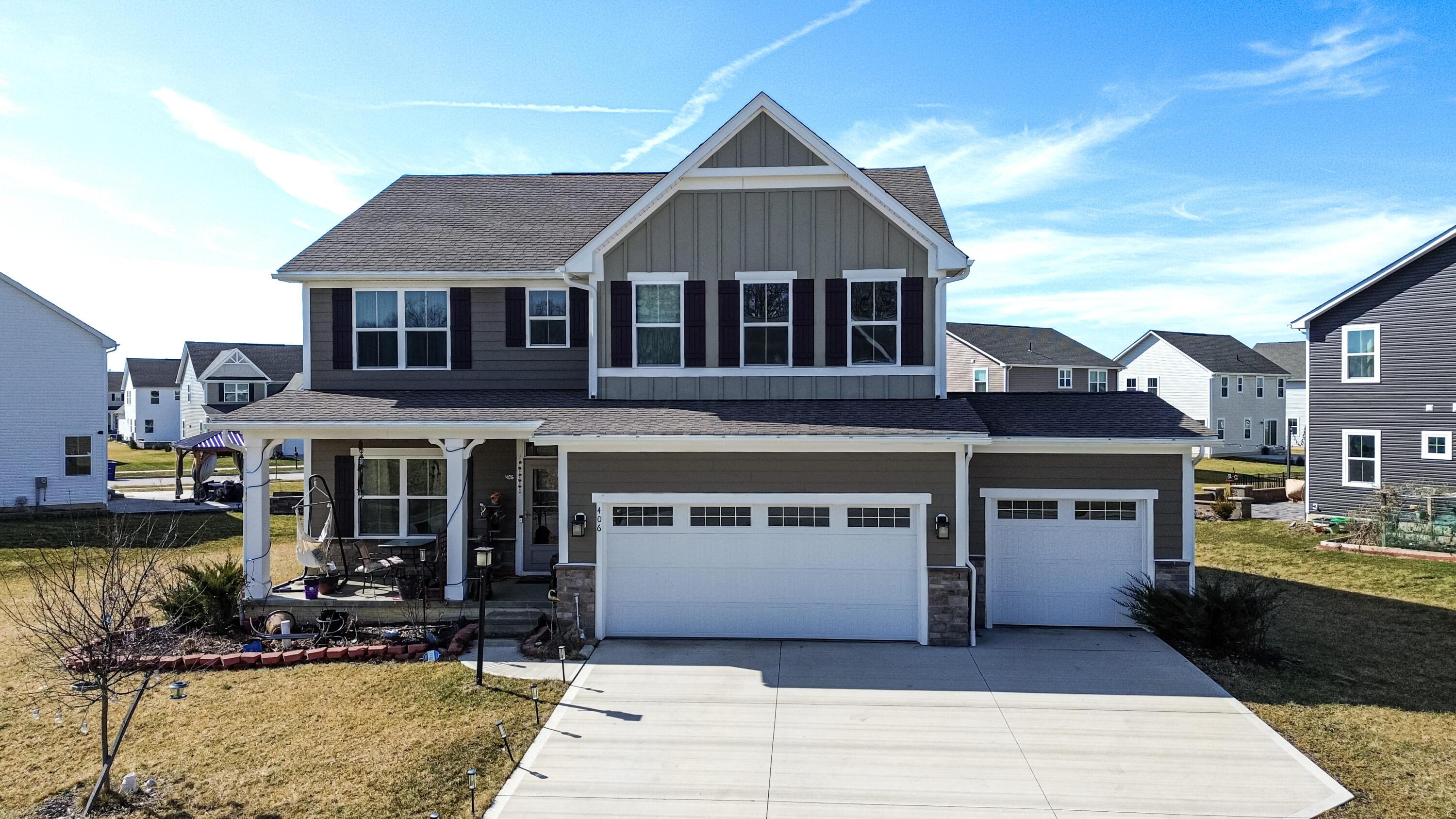 406 Crownover Way Property Photo 1