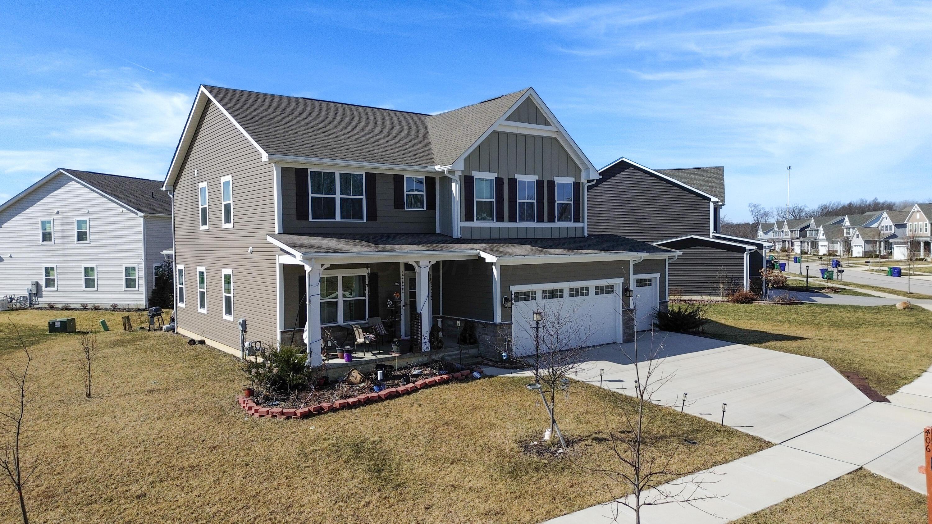 406 Crownover Way Property Photo 4