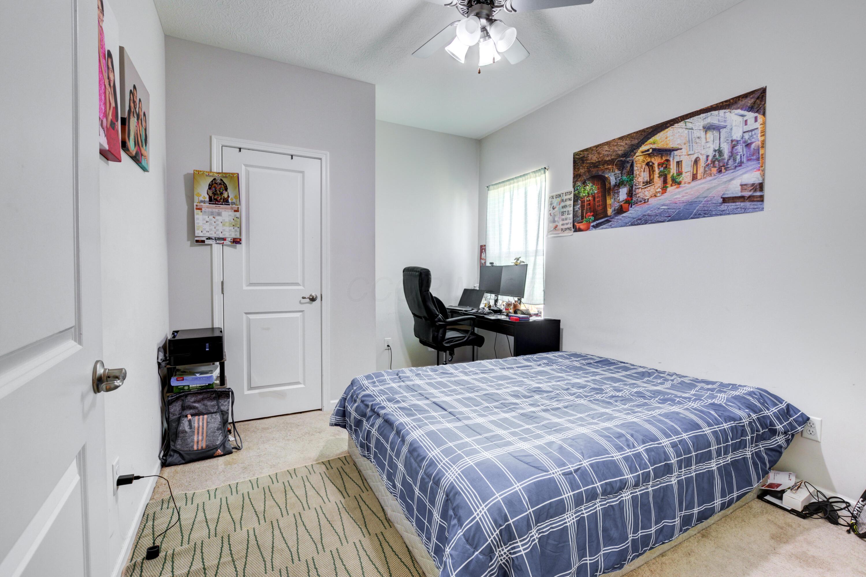 406 Crownover Way Property Photo 12