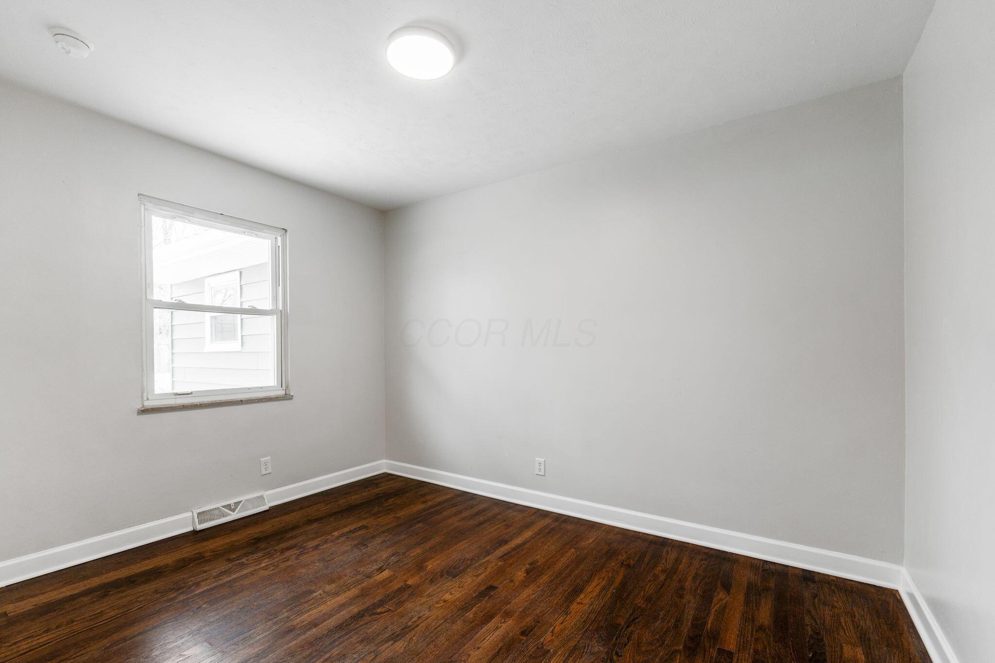 3474 Vanderberg Avenue Property Photo 26