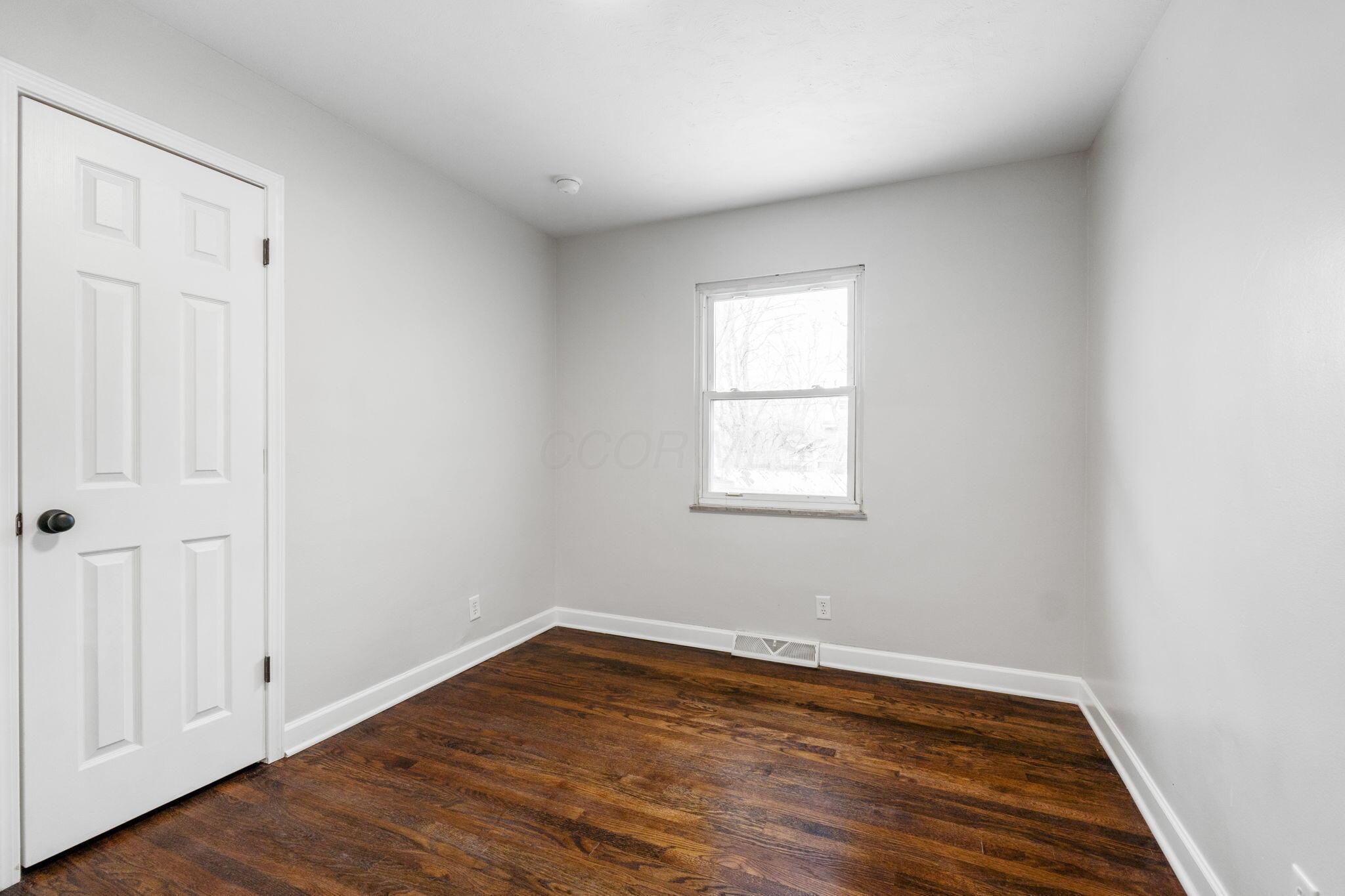 3474 Vanderberg Avenue Property Photo 27