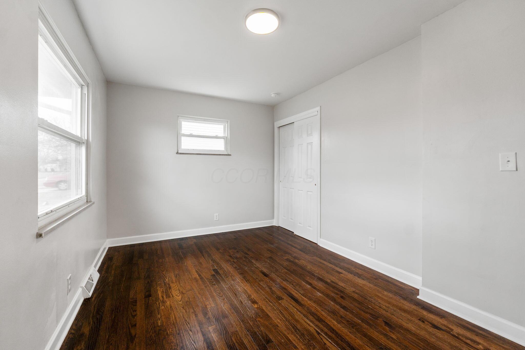 3474 Vanderberg Avenue Property Photo 29