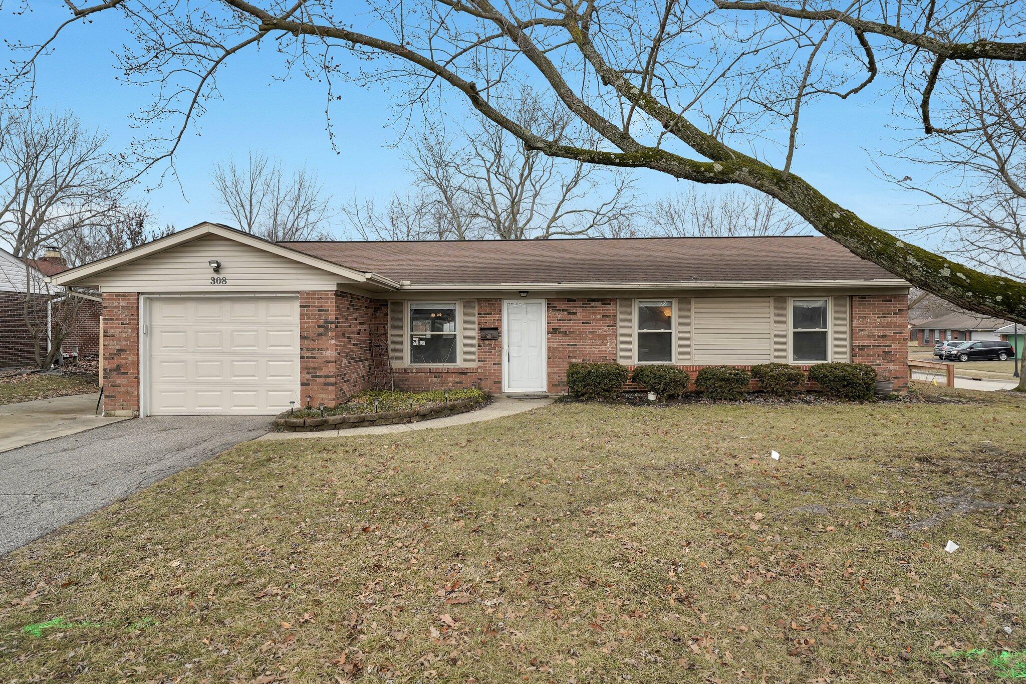 308 Huber Village Boulevard Property Photo 2
