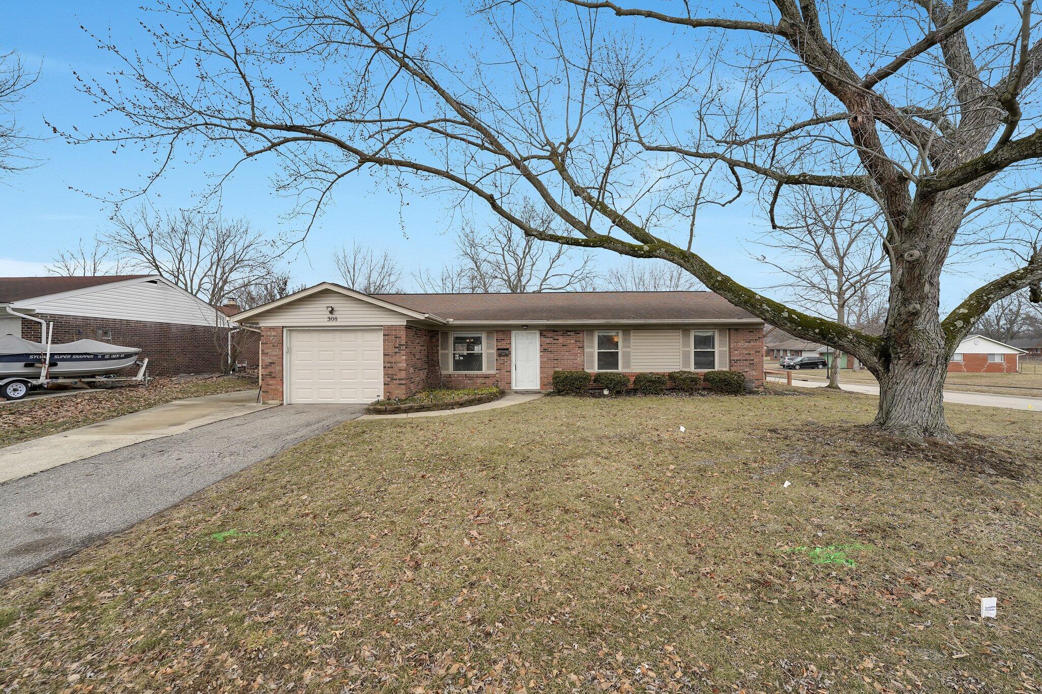 308 Huber Village Boulevard Property Photo 4