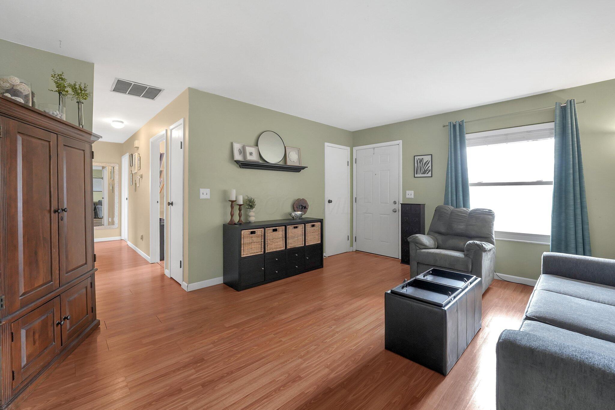 308 Huber Village Boulevard Property Photo 8