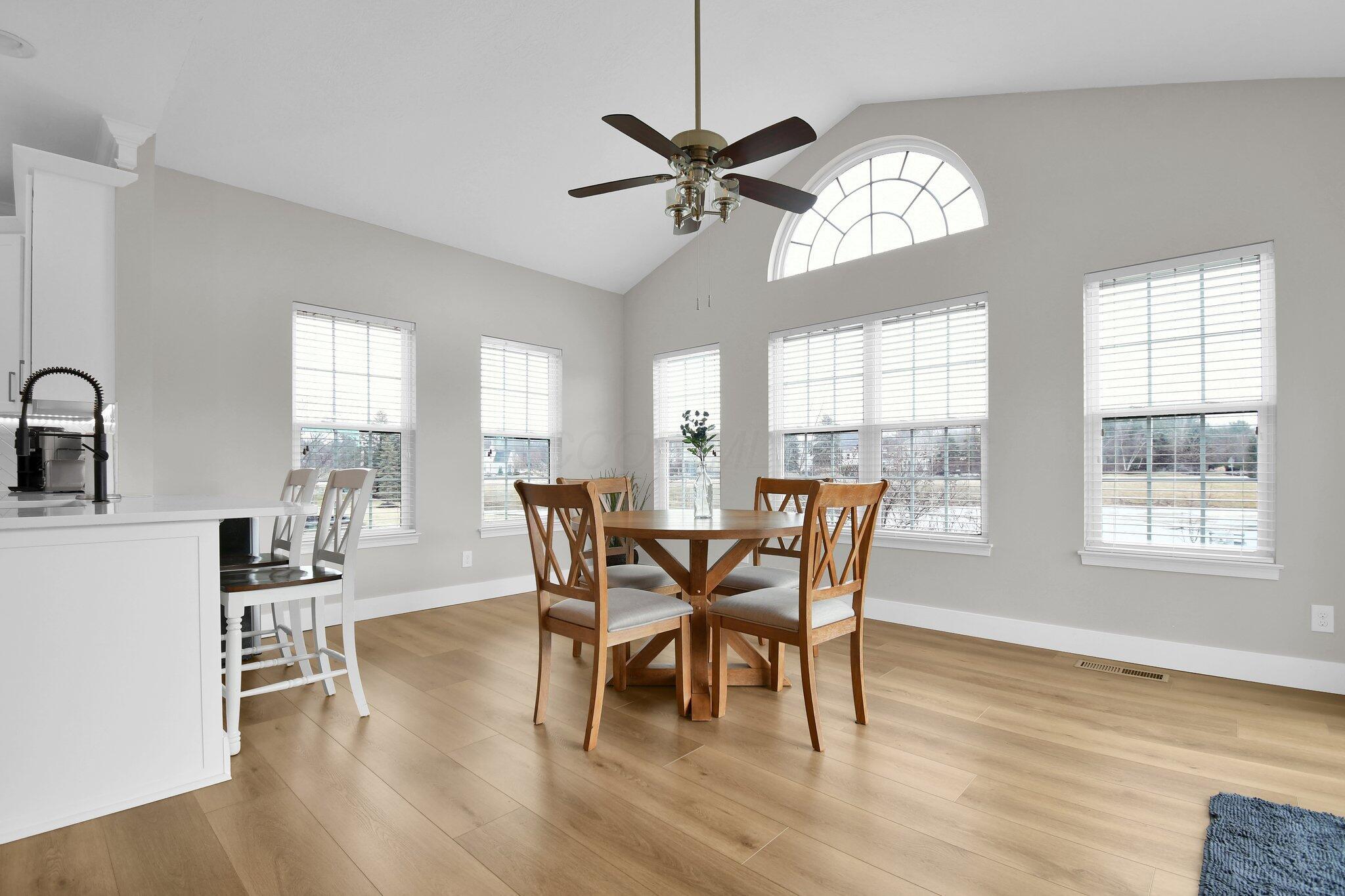 5660 Aster Way Property Photo 12