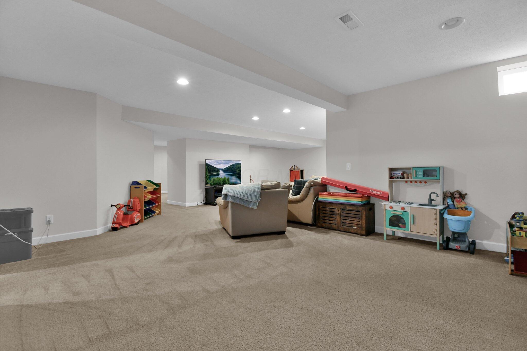 5660 Aster Way Property Photo 40