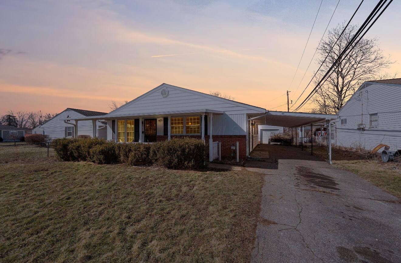 2905 Hillgate Road Property Photo 4