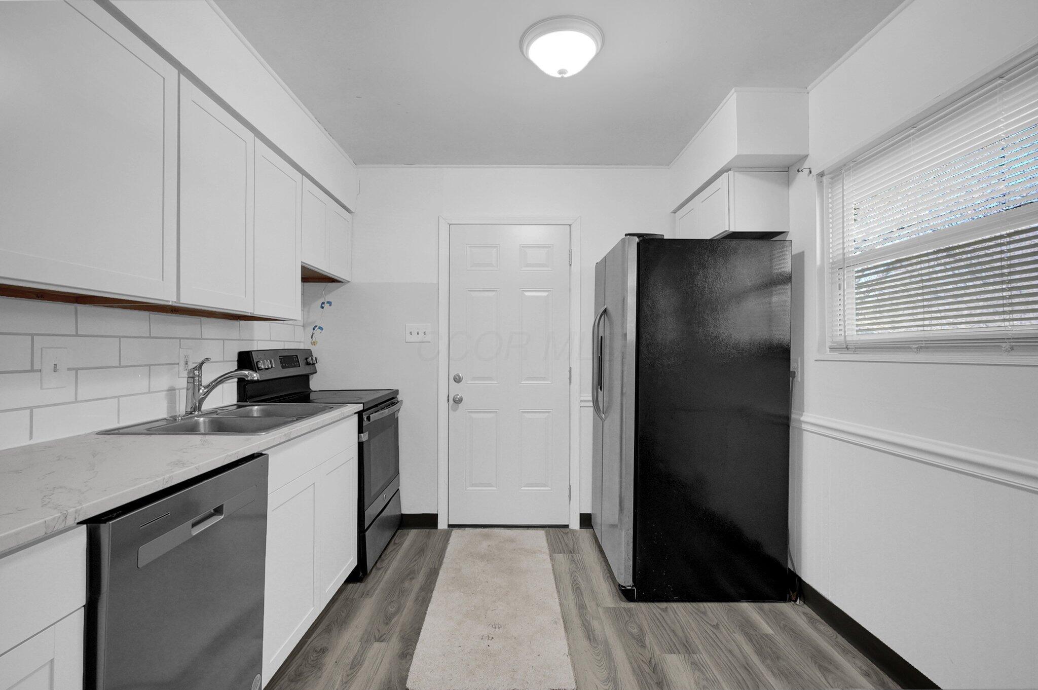 4839 Betsy Drive Property Photo 9