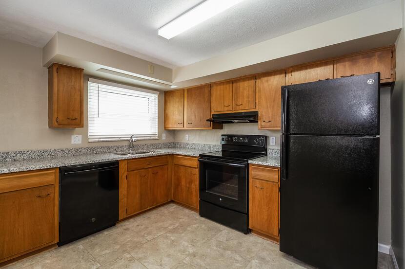 2606 Brownfield Road Property Photo 7