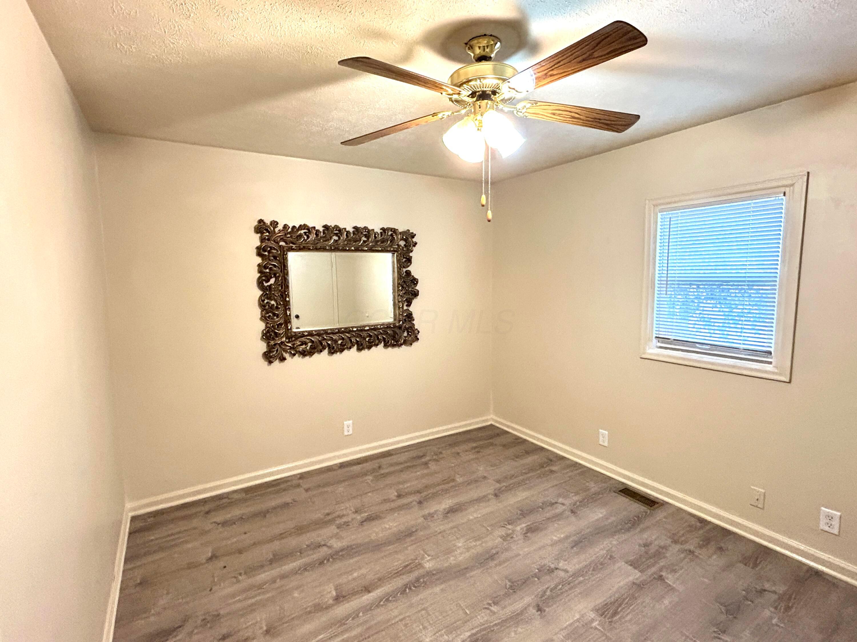 24 Ohio Street Property Photo 5
