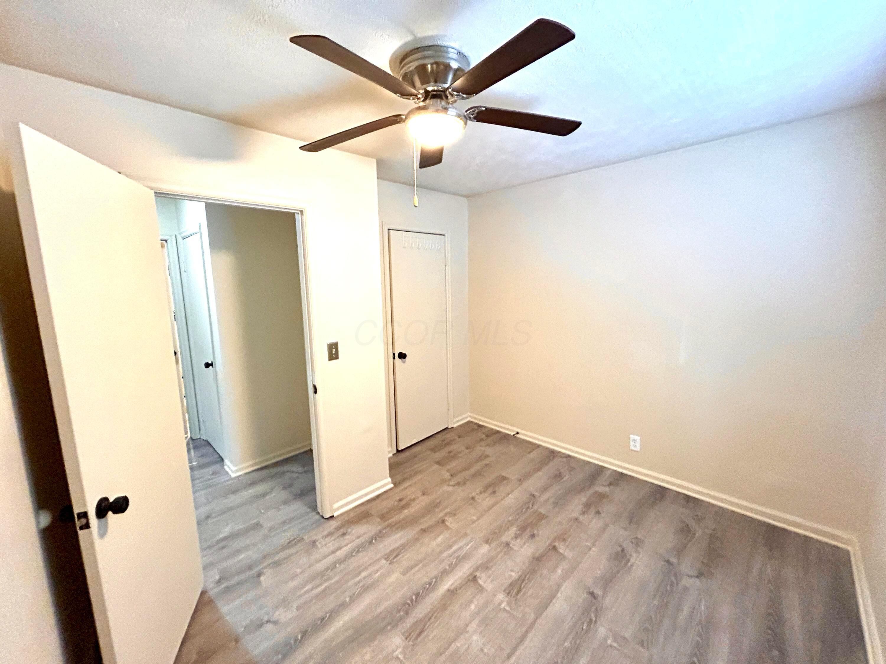 24 Ohio Street Property Photo 6