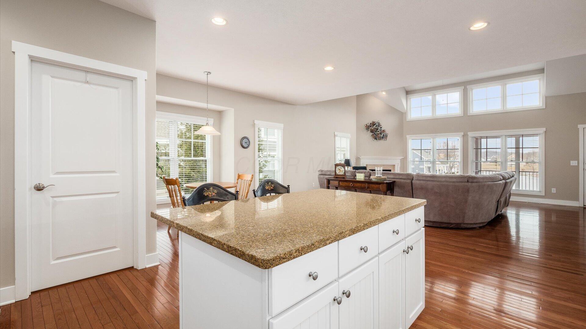 14960 Shoreline Drive W Property Photo 19