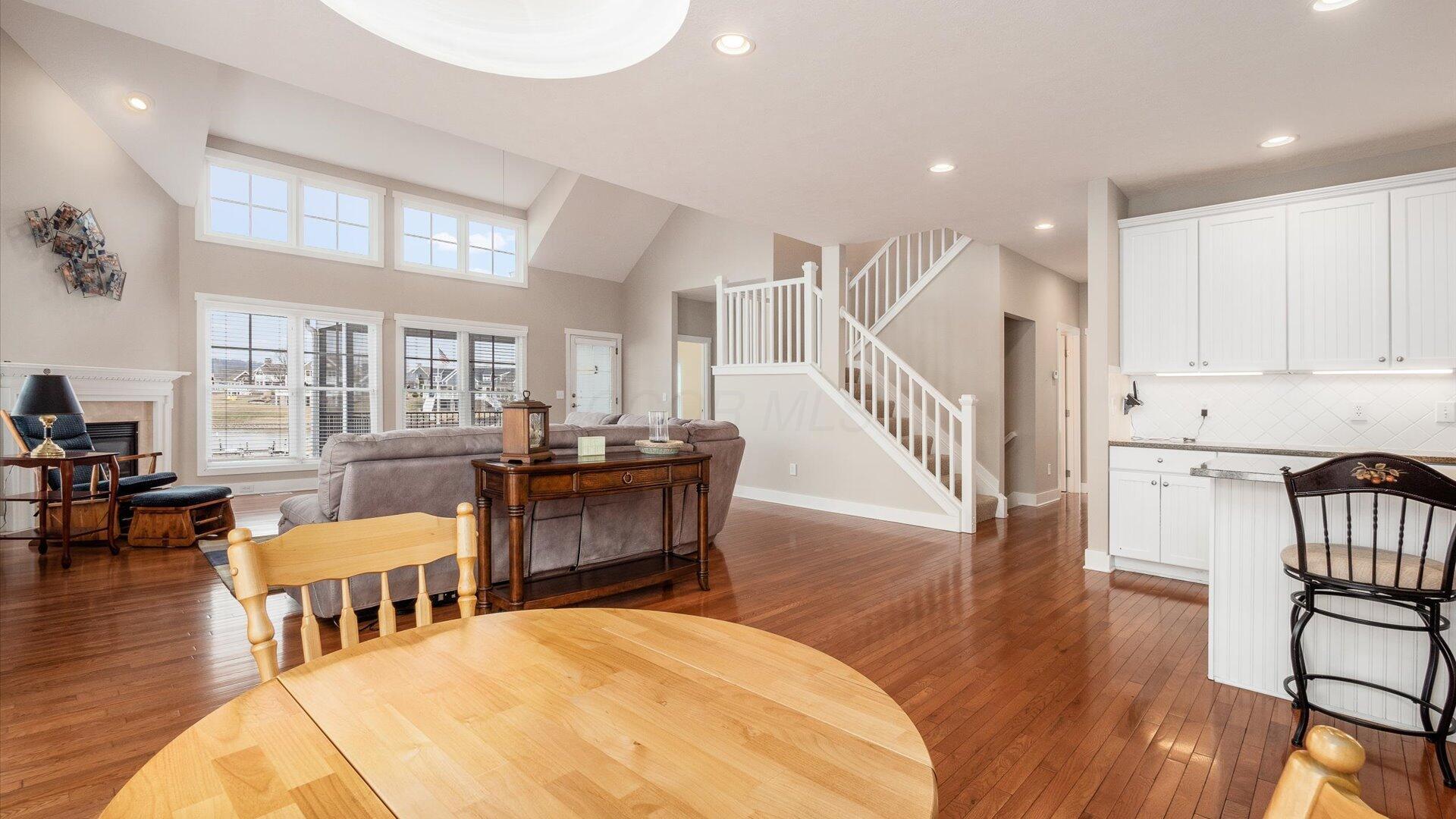 14960 Shoreline Drive W Property Photo 24