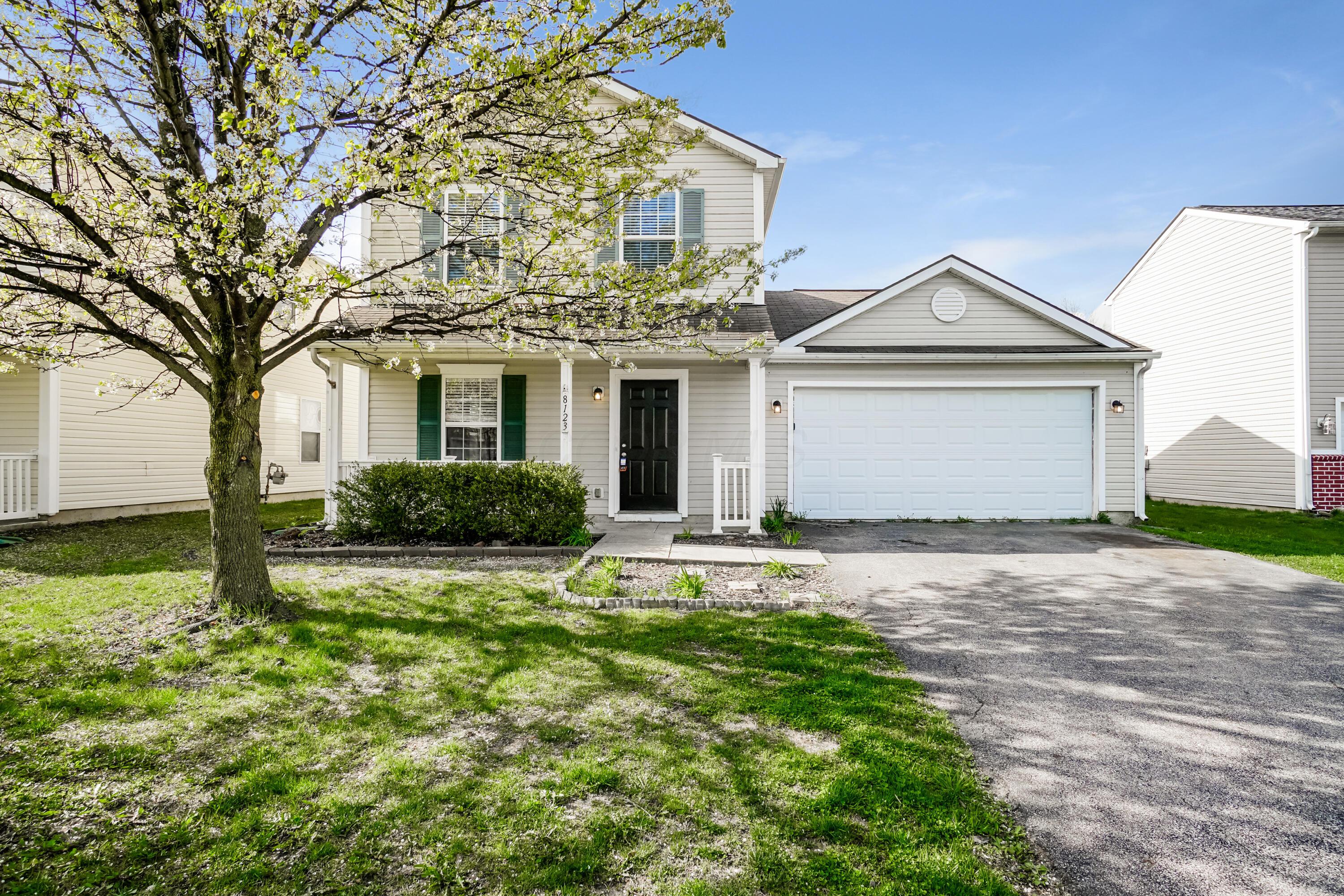 8123 Royal Elm Drive Property Photo 1