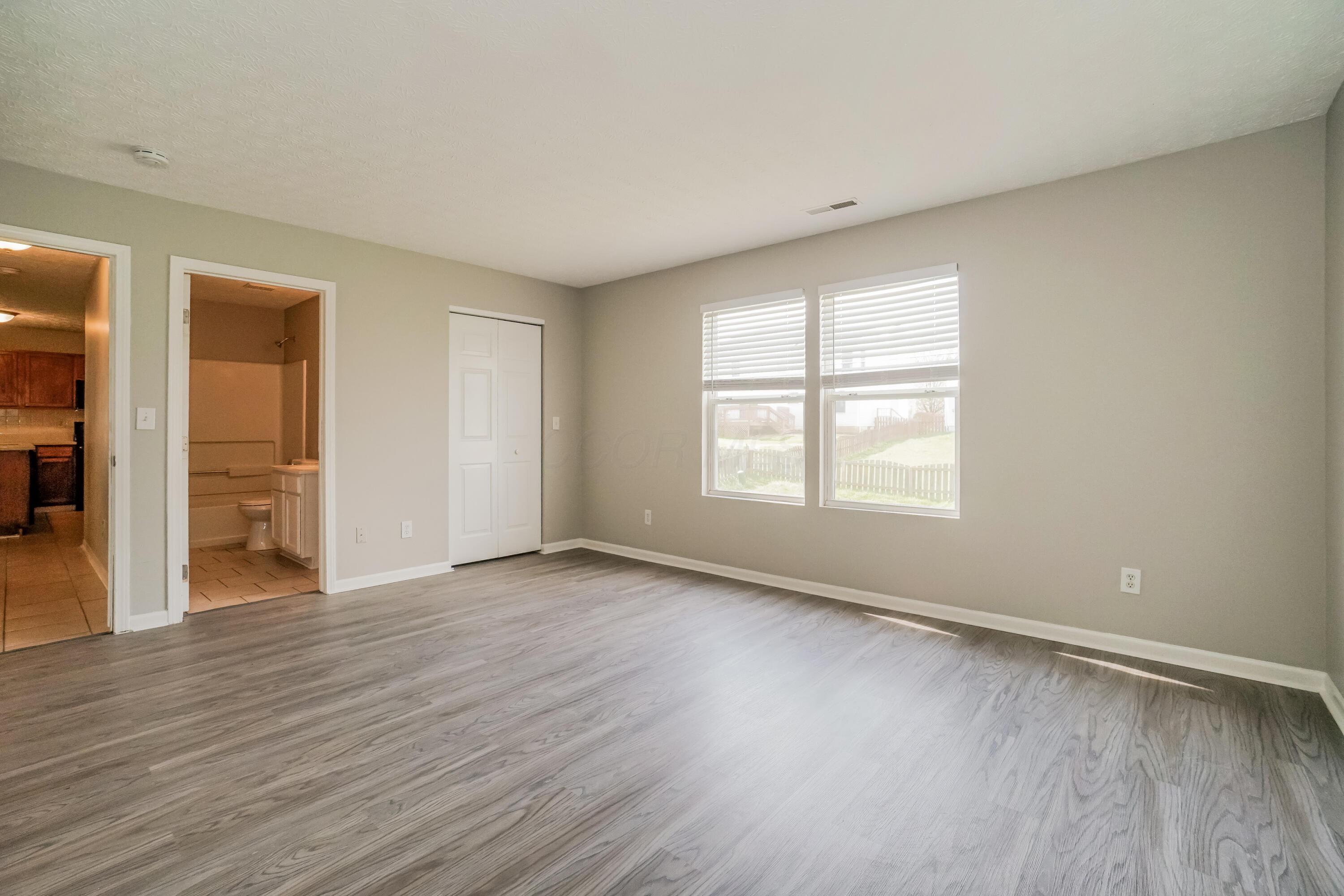 8123 Royal Elm Drive Property Photo 8