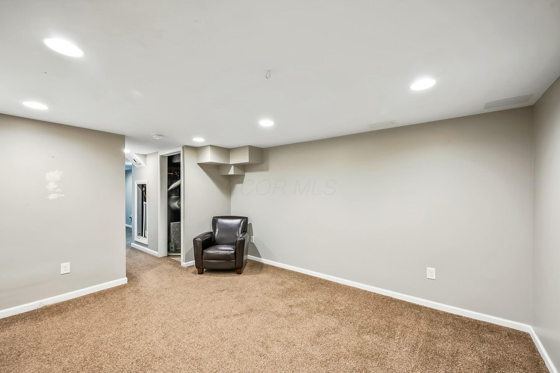 5400 Pickforde Drive, 5a Property Photo 32