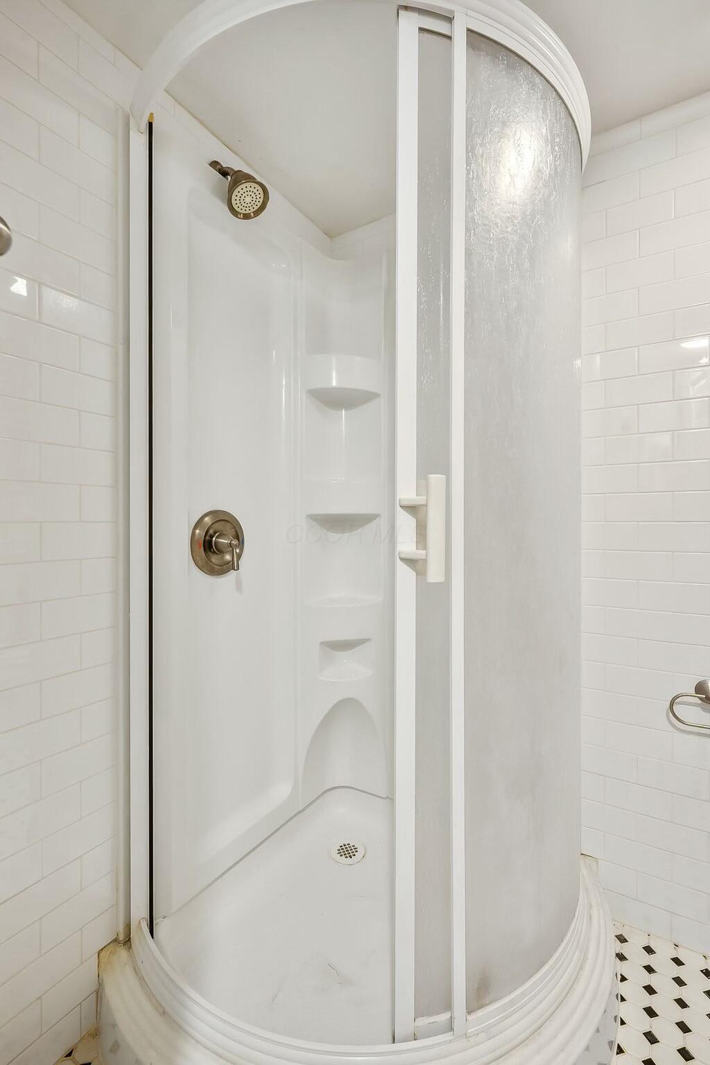 5400 Pickforde Drive, 5a Property Photo 35