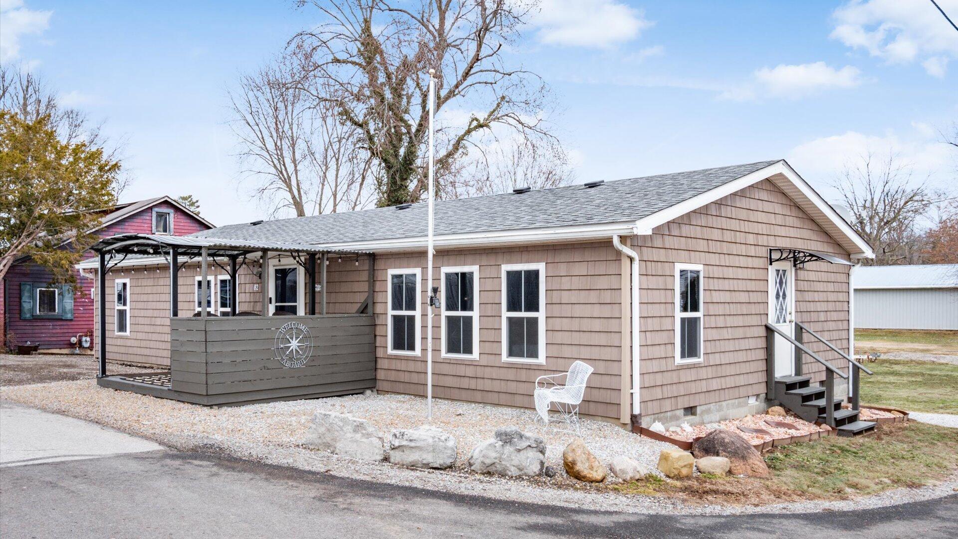 82 Wood Street Property Photo 1