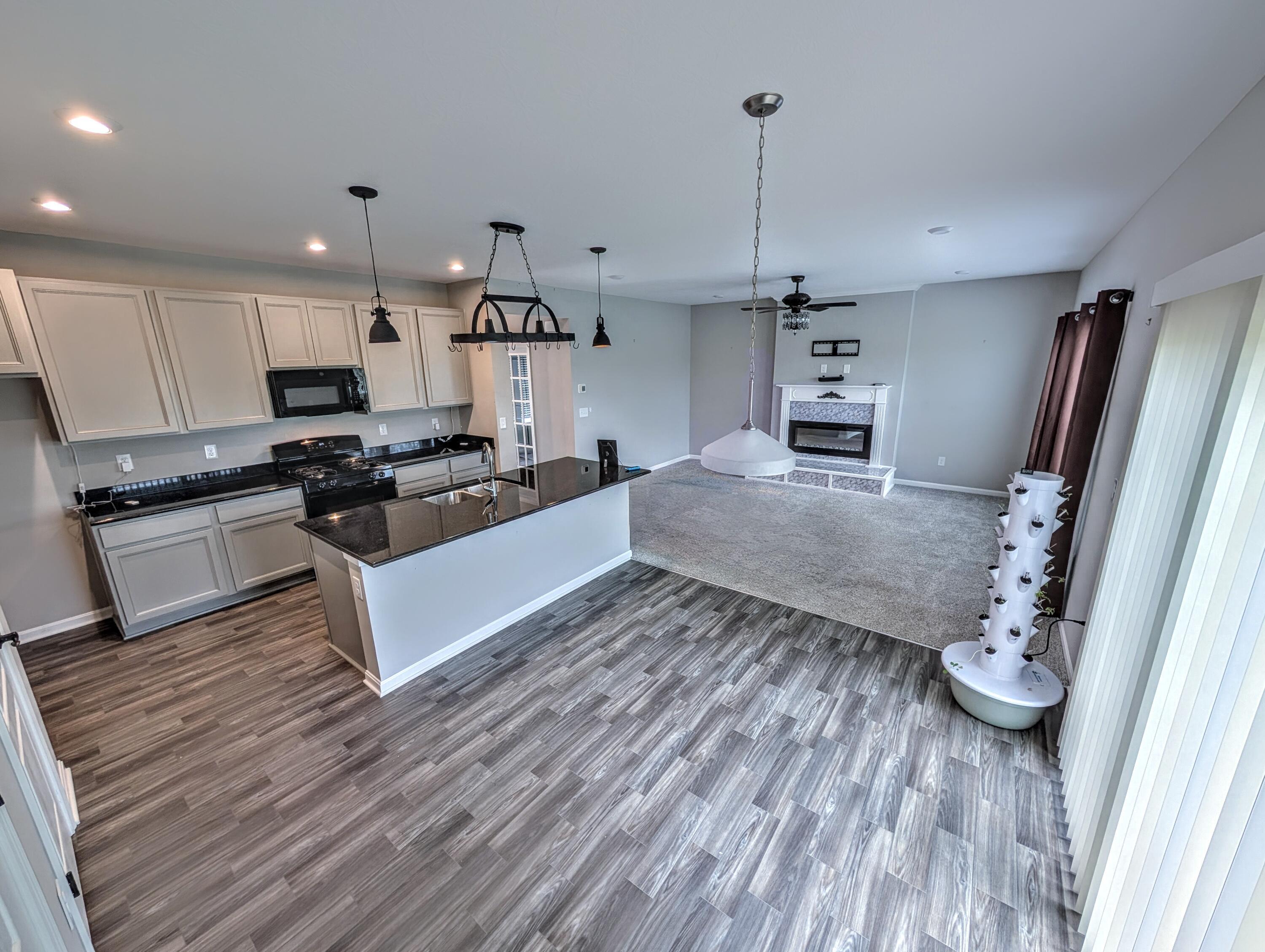 6247 Honey Farm Way Property Photo 3